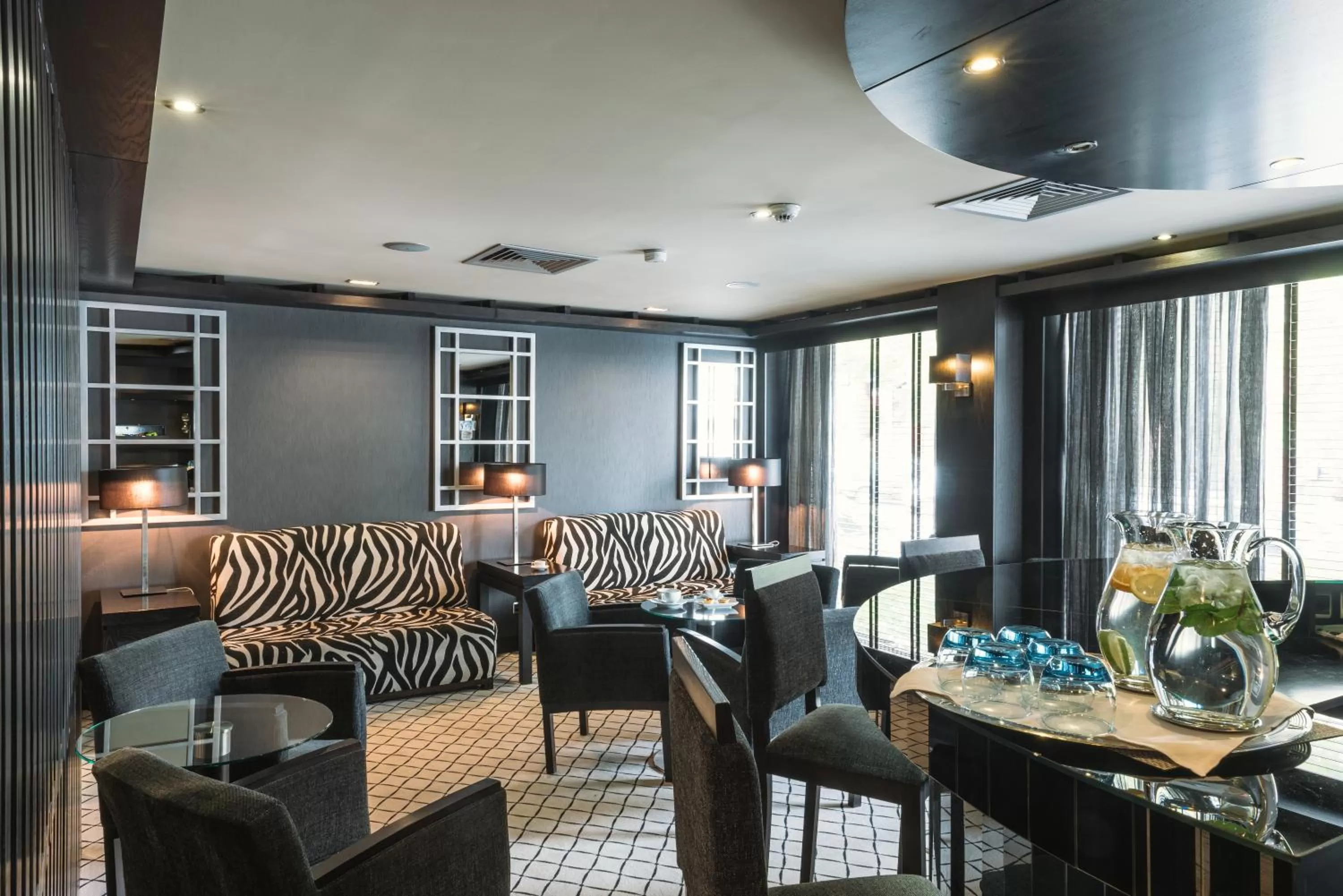 Lounge or bar in Hotel Lisboa