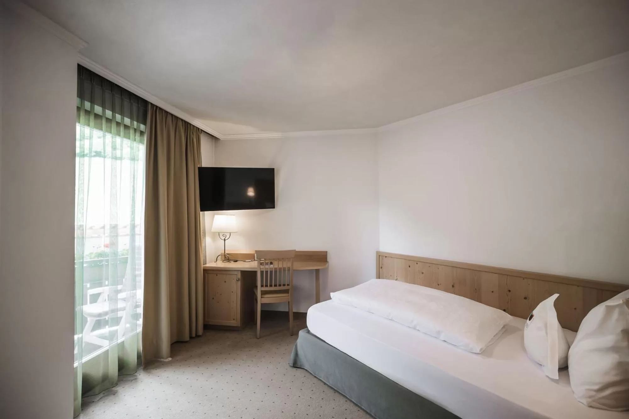 Bed in Vierbrunnenhof