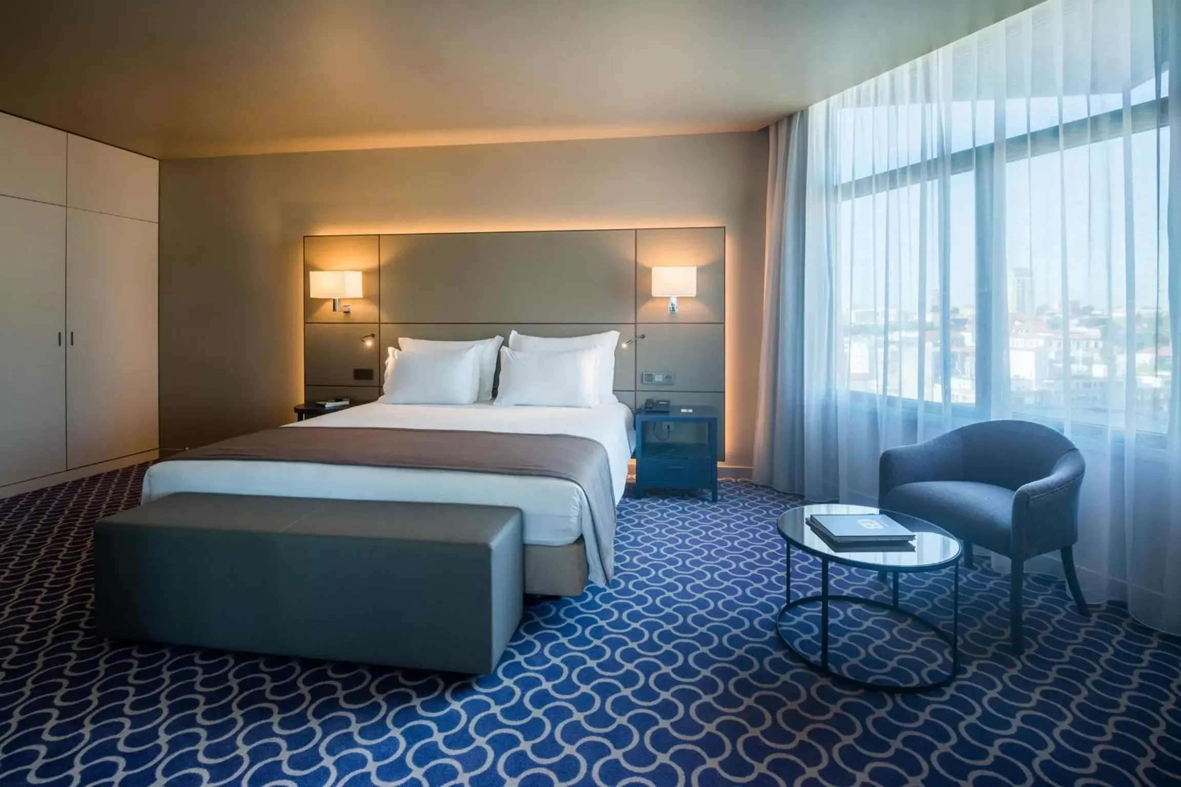 Deluxe Panoramic Suite in Hotel Dom Henrique - Downtown Deluxe Panoramic Suite in Hotel Dom Henrique - Downtown