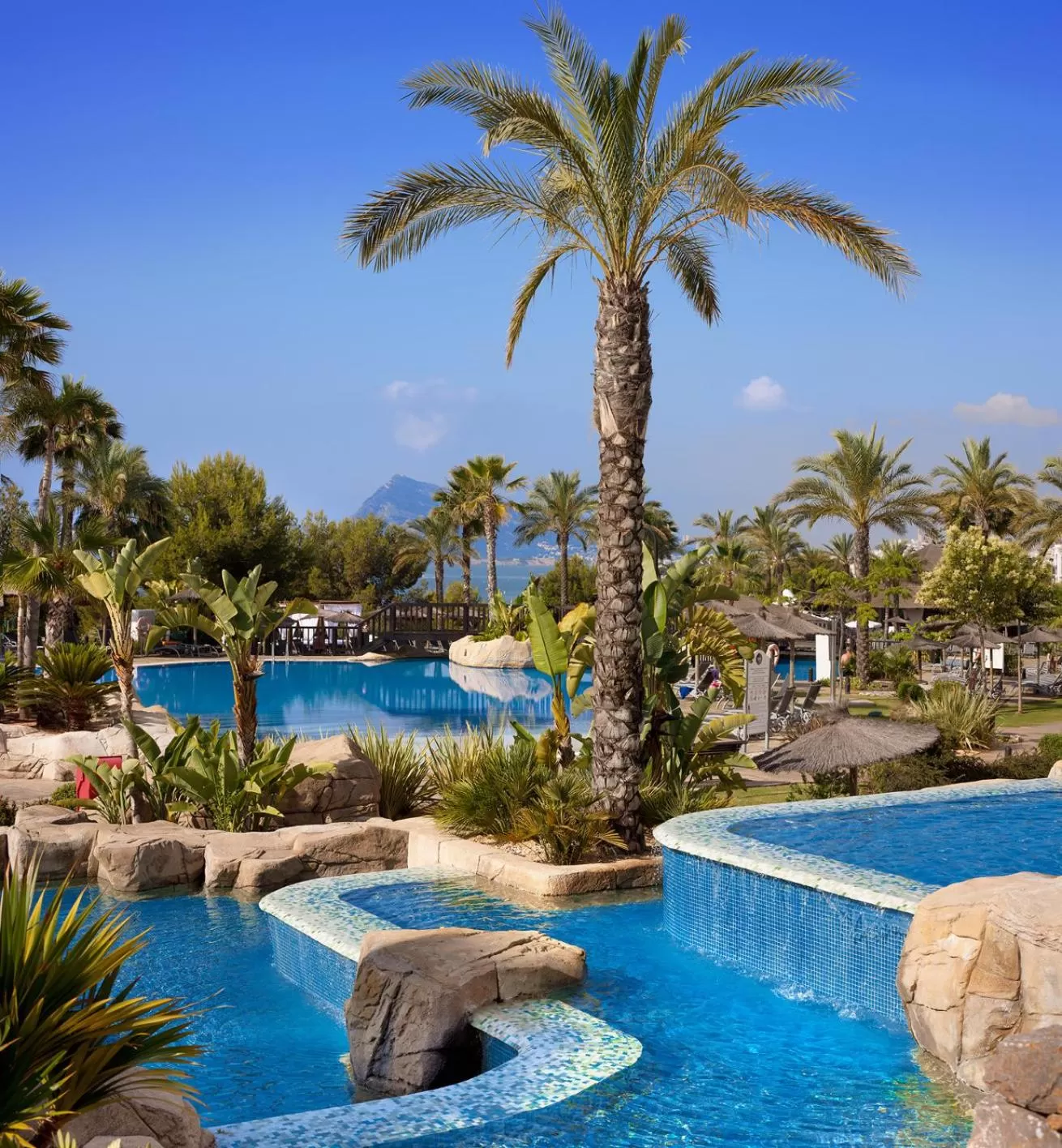 Pool view in SH Villa Gadea