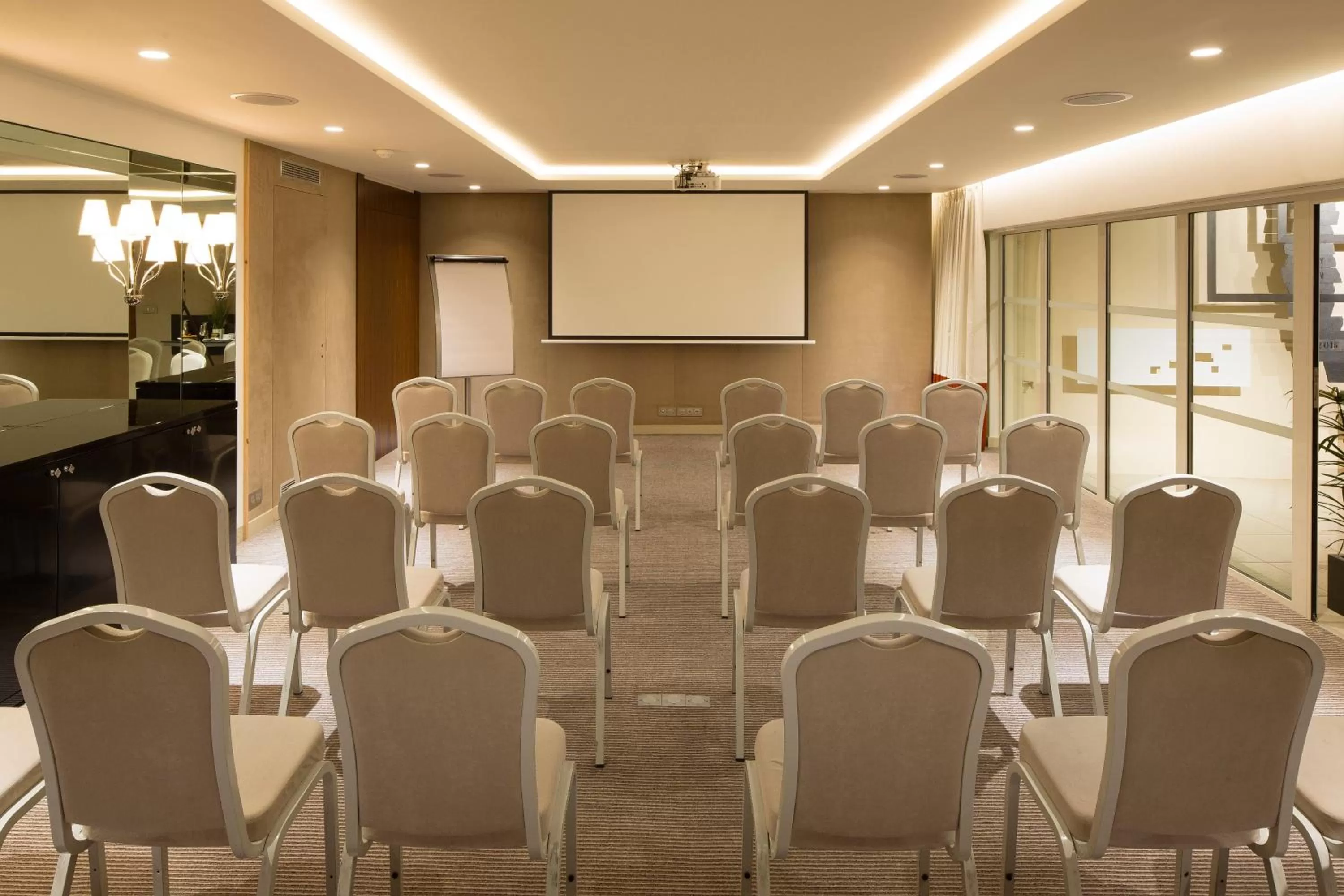 Meeting/conference room in Hôtel Le M