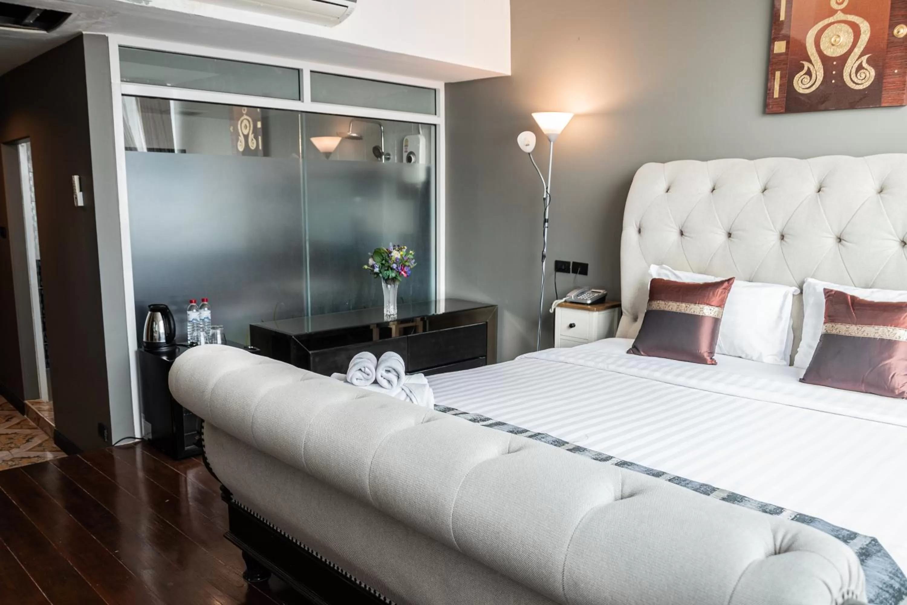 Bedroom, Bed in Anandpura Riverside Hotel