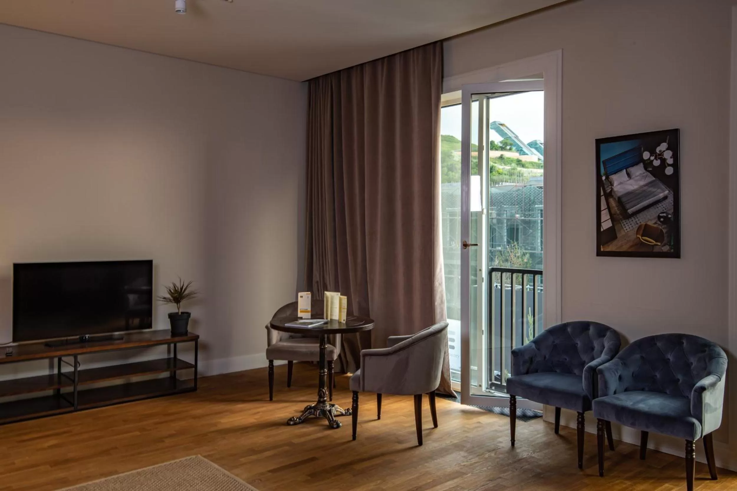 Warm House Apart Hotel