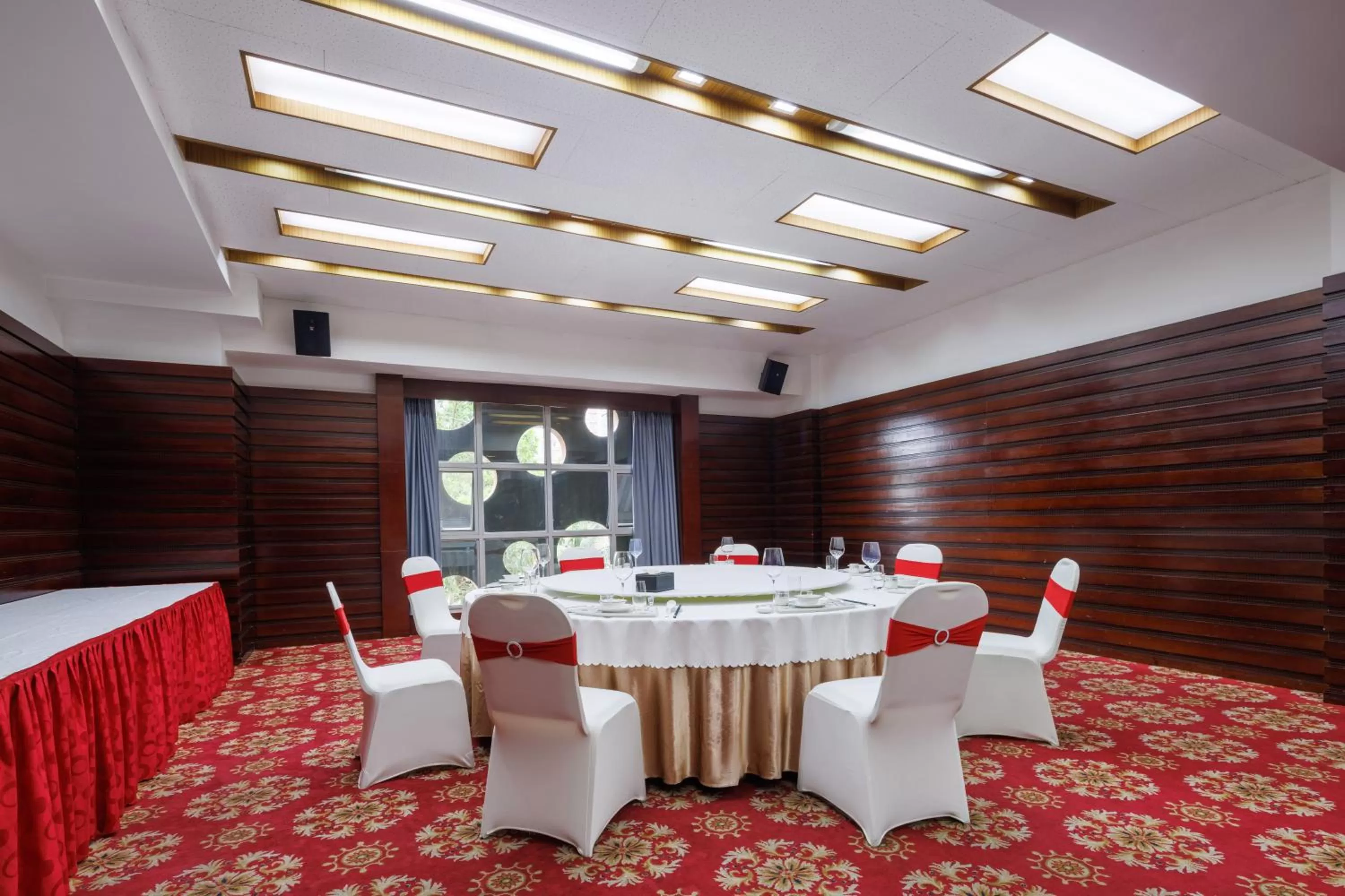 Restaurant/places to eat in Sunflower Hotel &Residence, Futian Port Branch