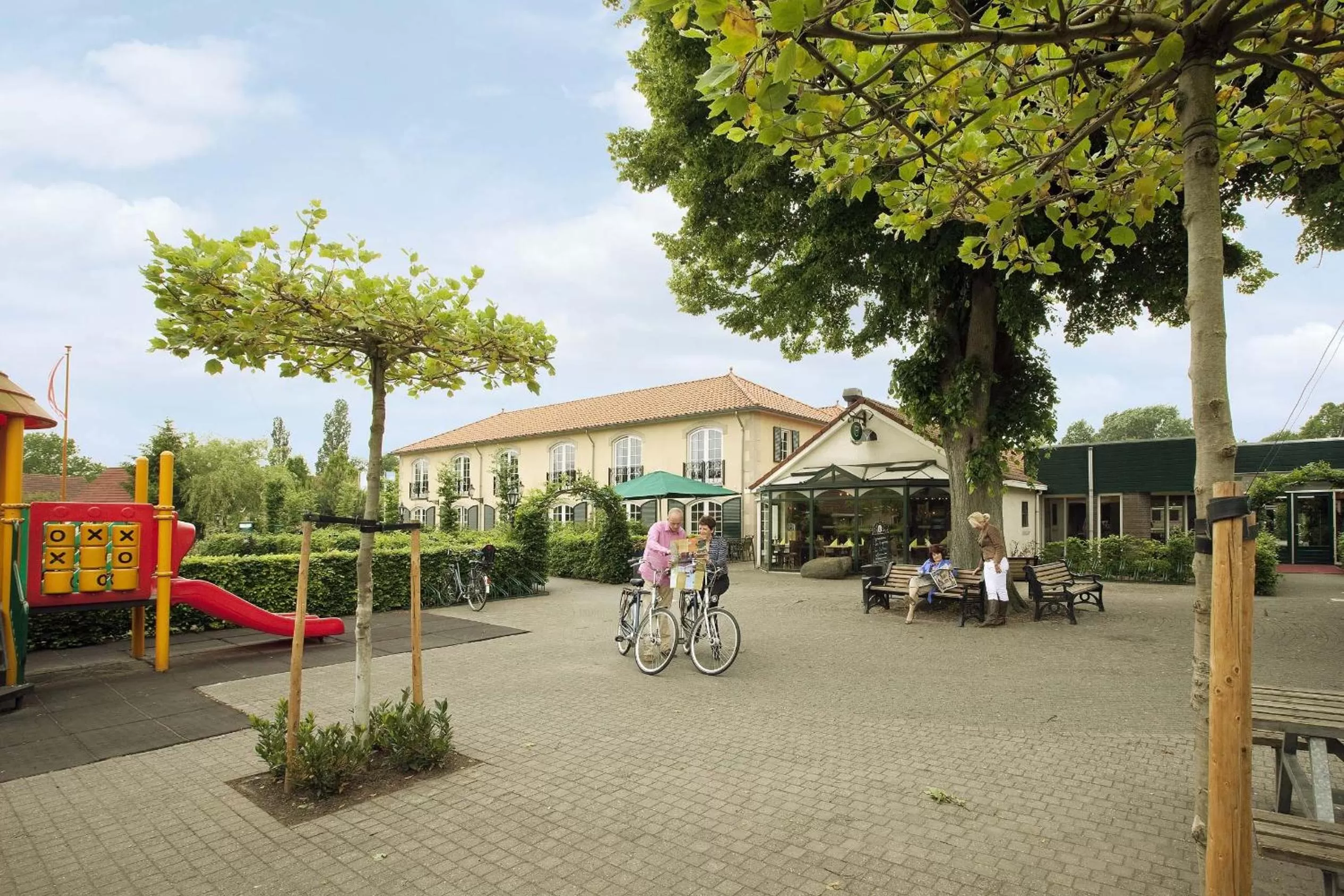 People in Hotel & Restaurant - Auberge De Hilver