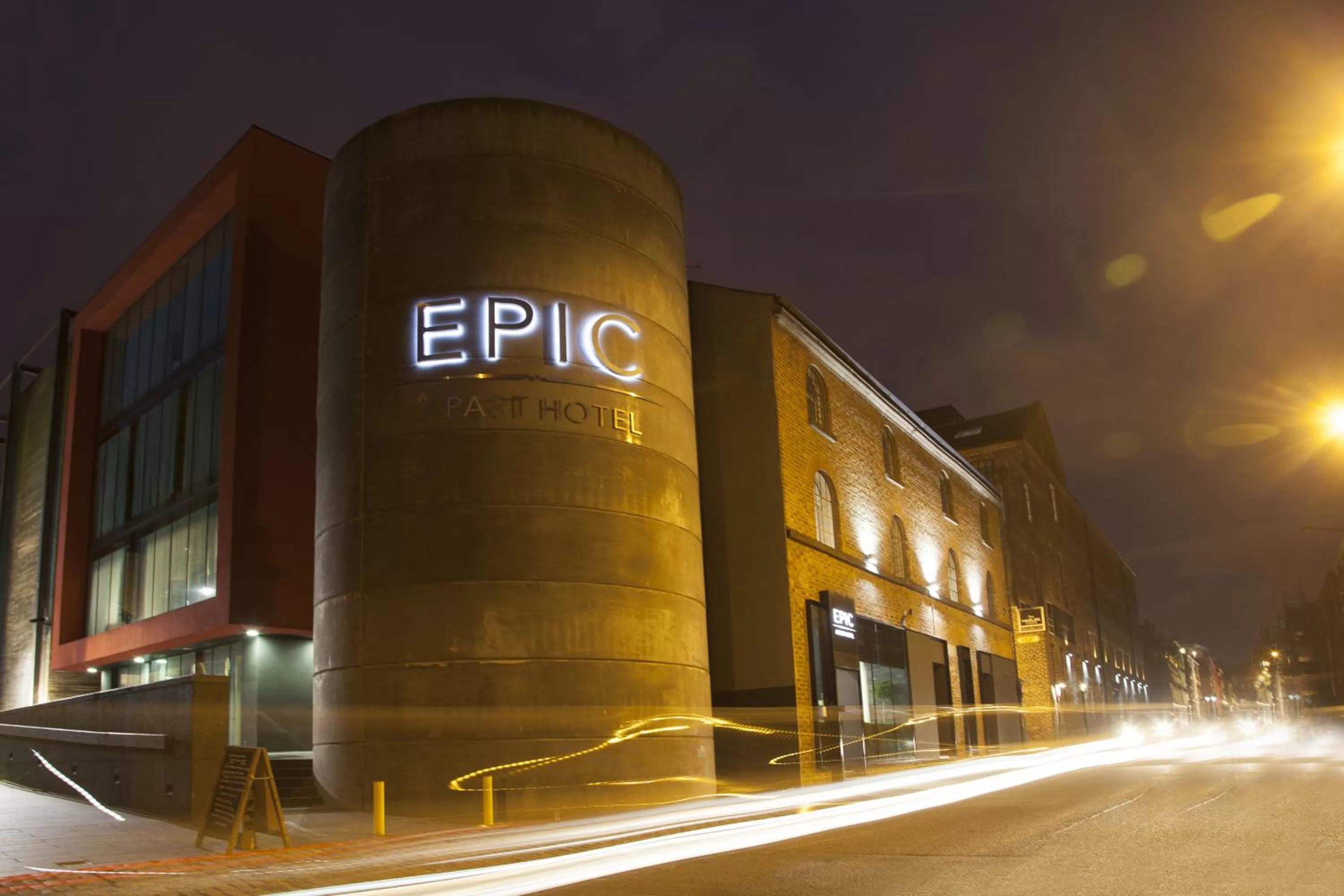 Facade/entrance in EPIC Apart Hotel - Seel Street