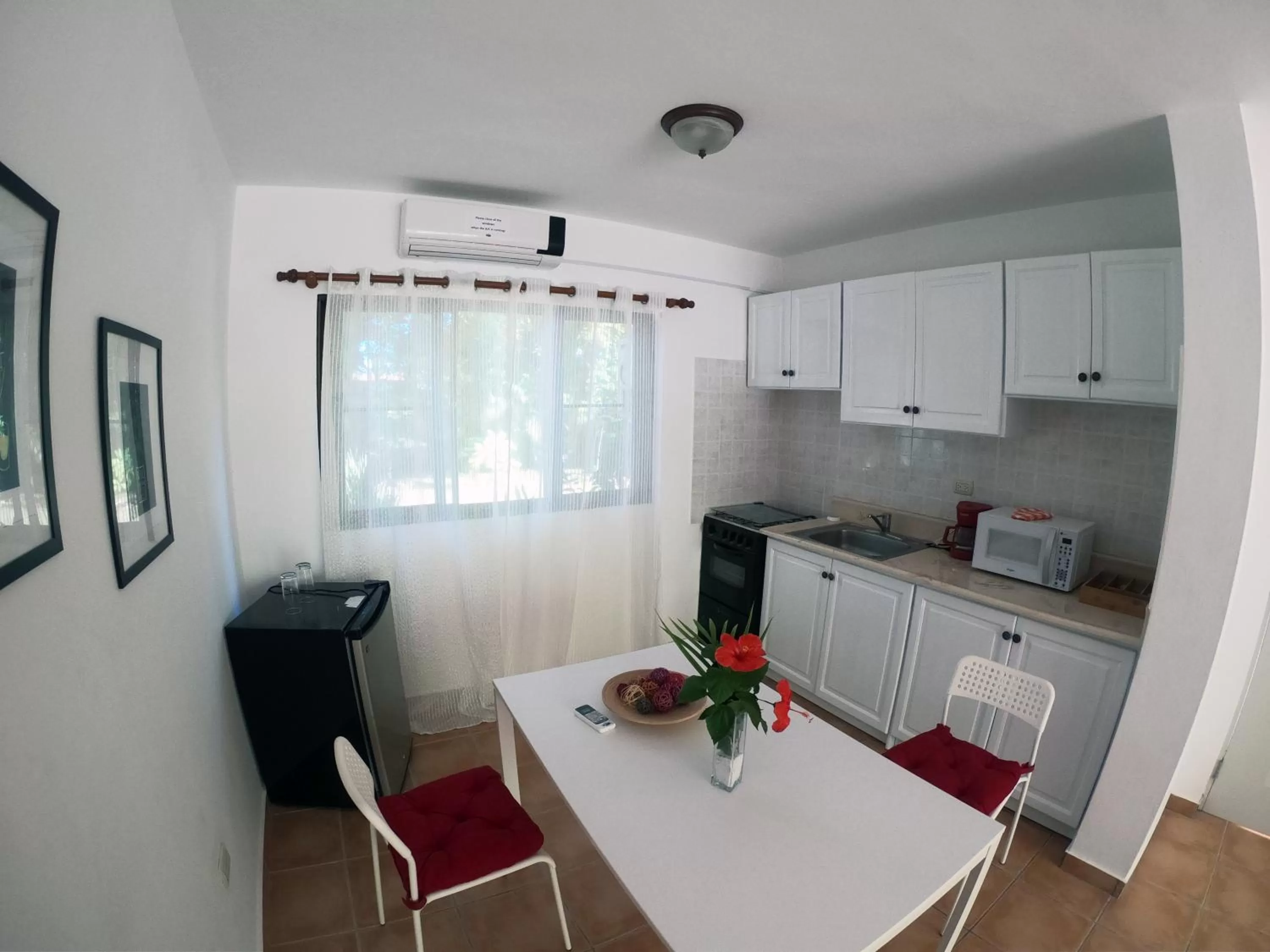 Coffee/tea facilities in Coral Blanco Hotel