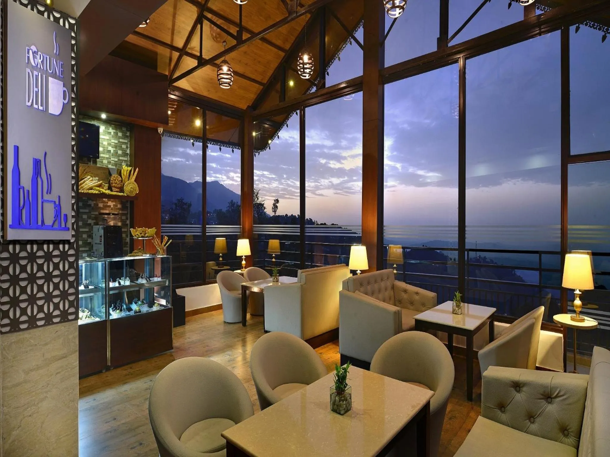 Restaurant/places to eat in Fortune Park Moksha, Mcleodganj - Member ITC Hotels' Group