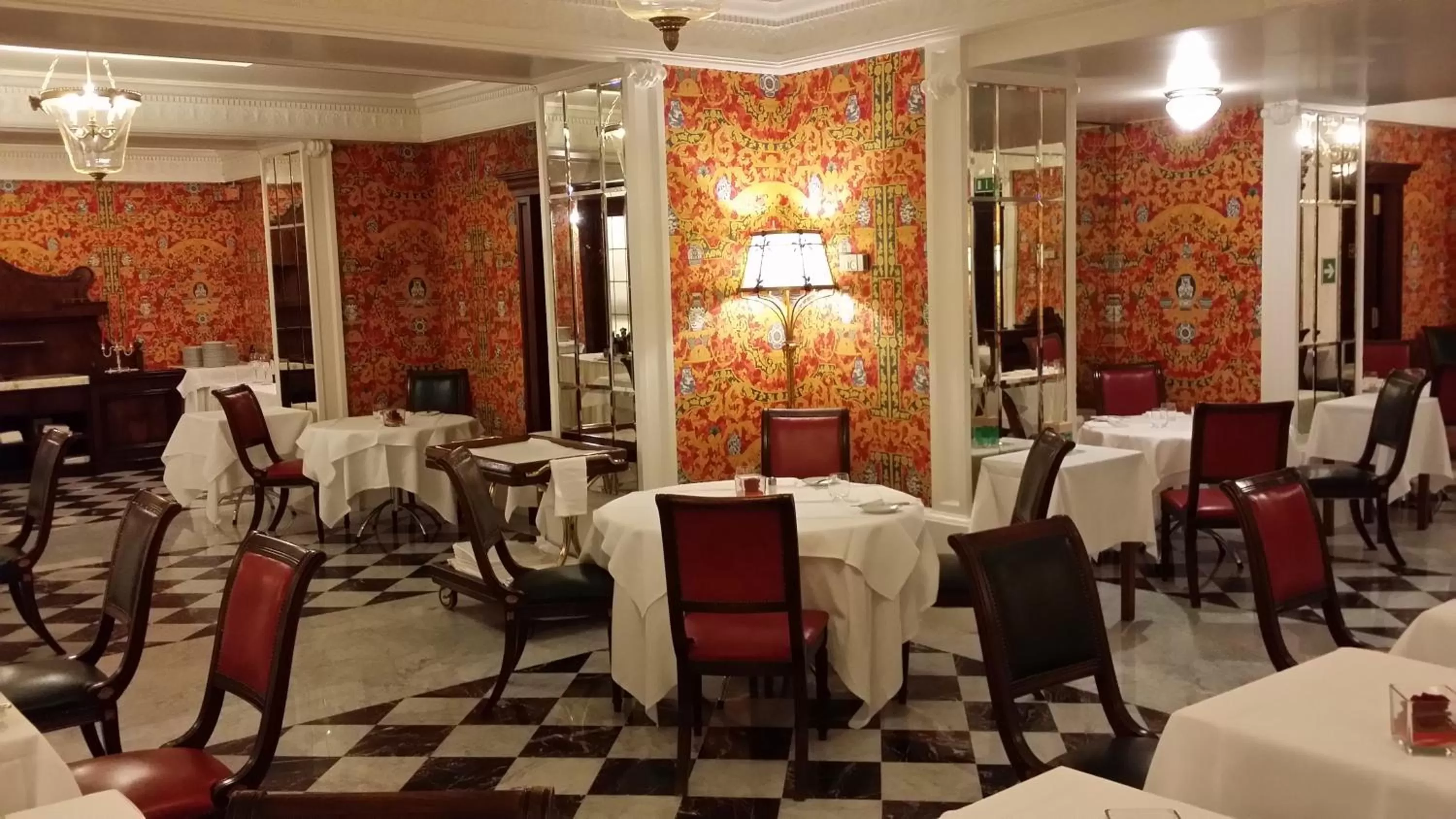 Restaurant/places to eat in Hotel Albani Firenze