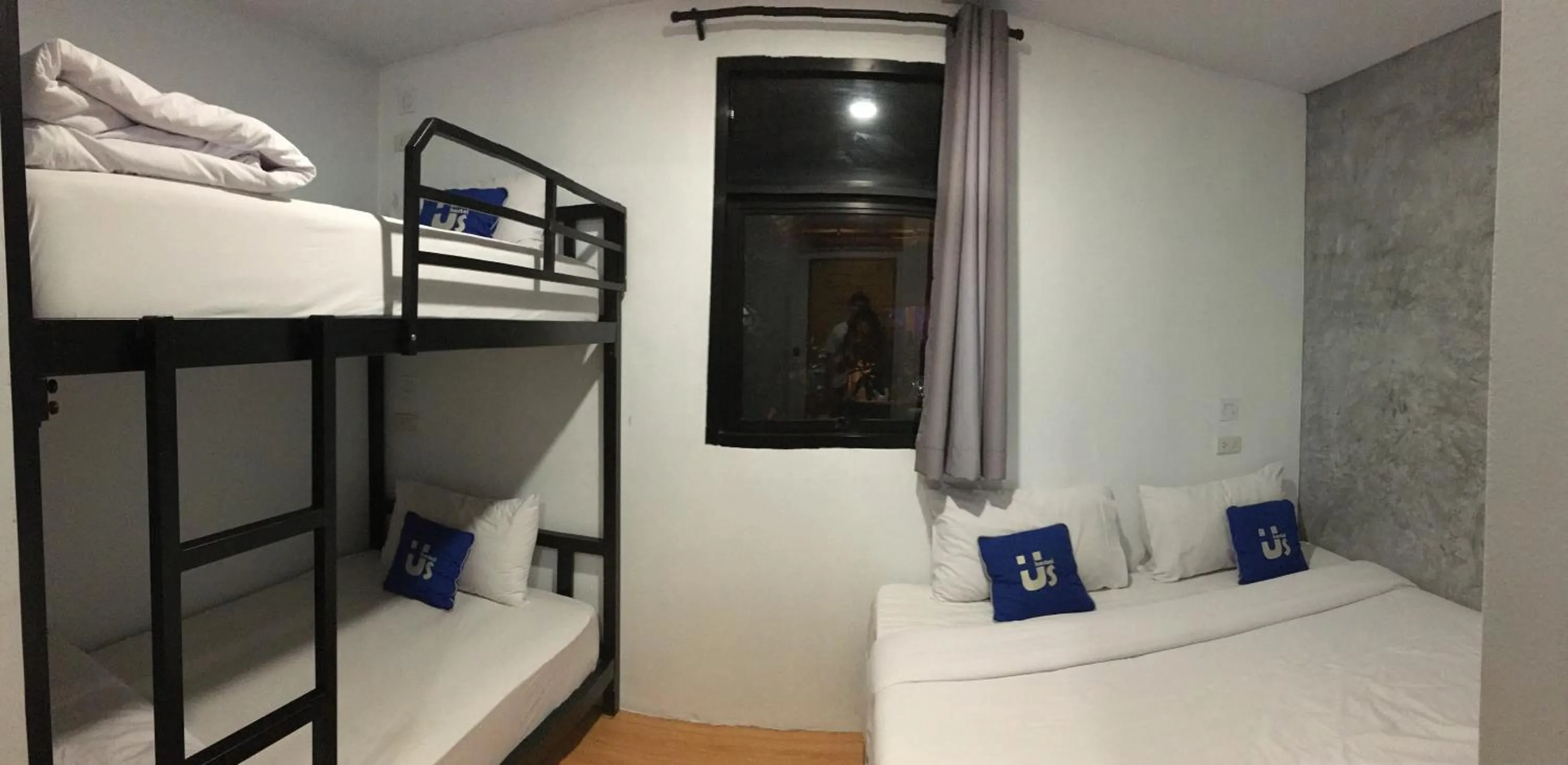 Bed in Us Hostel Samui