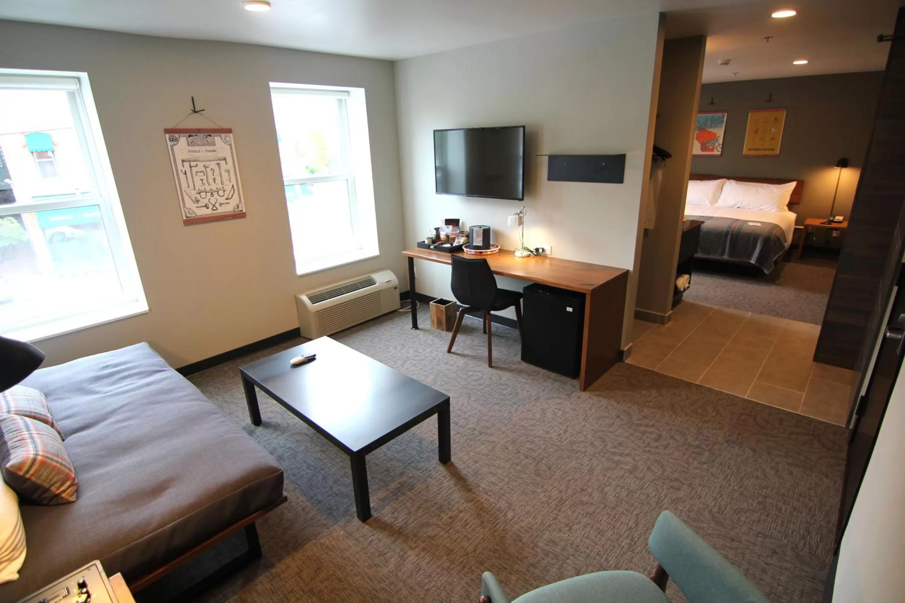 Bed in The Oxbow Hotel