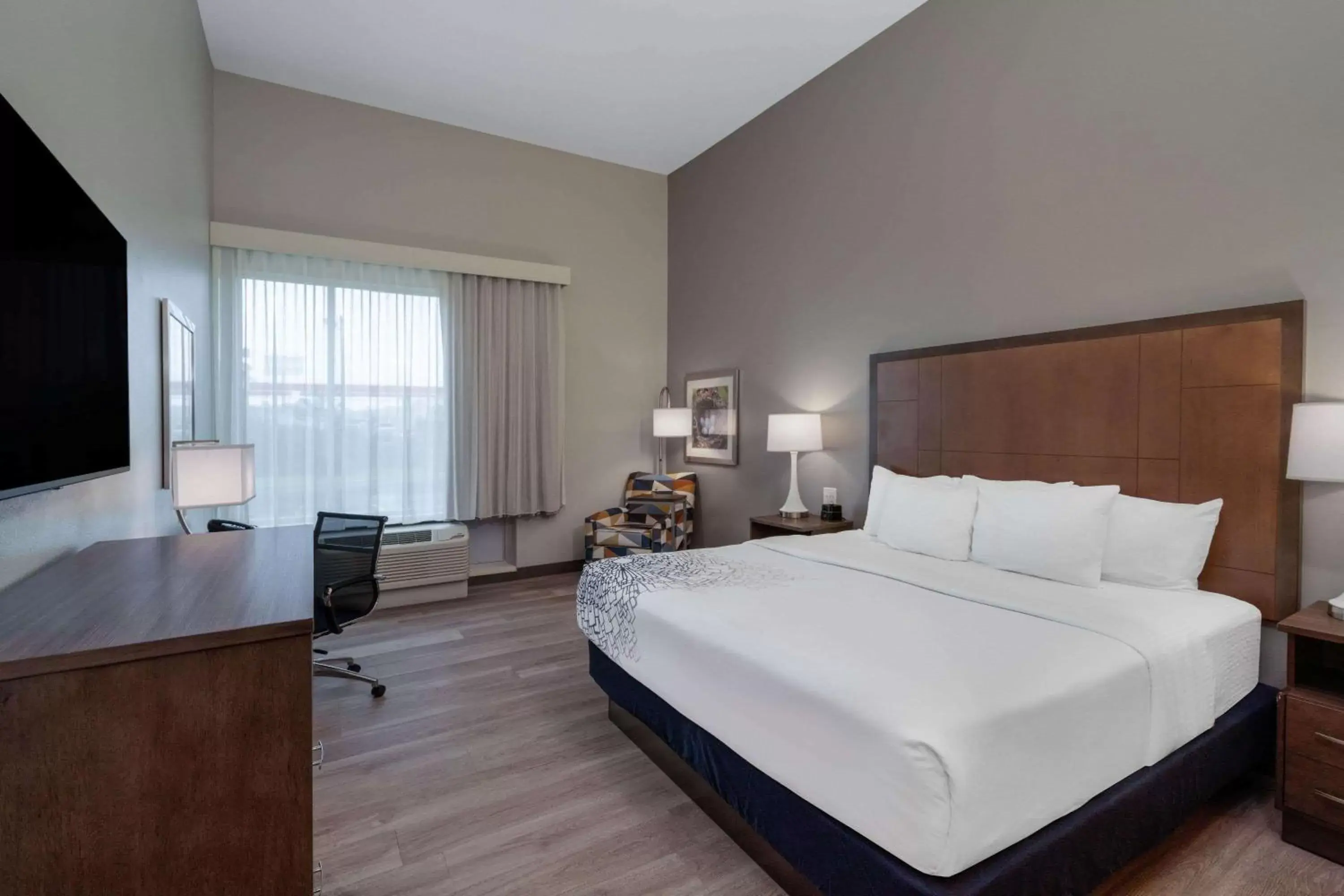 King Room - Non-Smoking in La Quinta Inn & Suites by Wyndham Tifton King Room - Non-Smoking in La Quinta Inn & Suites by Wyndham Tifton