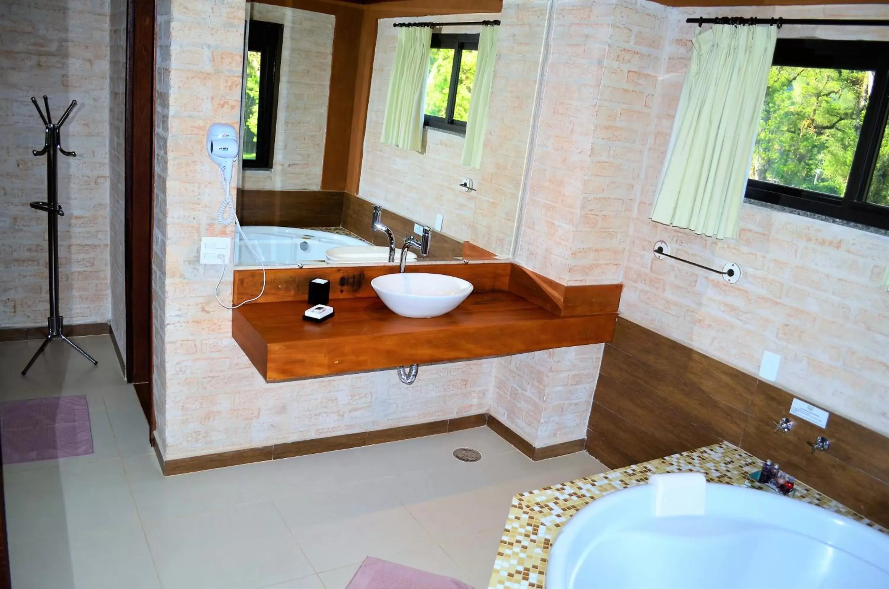 King Suite with Spa Bath in Pousada Toca Da Coruja King Suite with Spa Bath in Pousada Toca Da Coruja