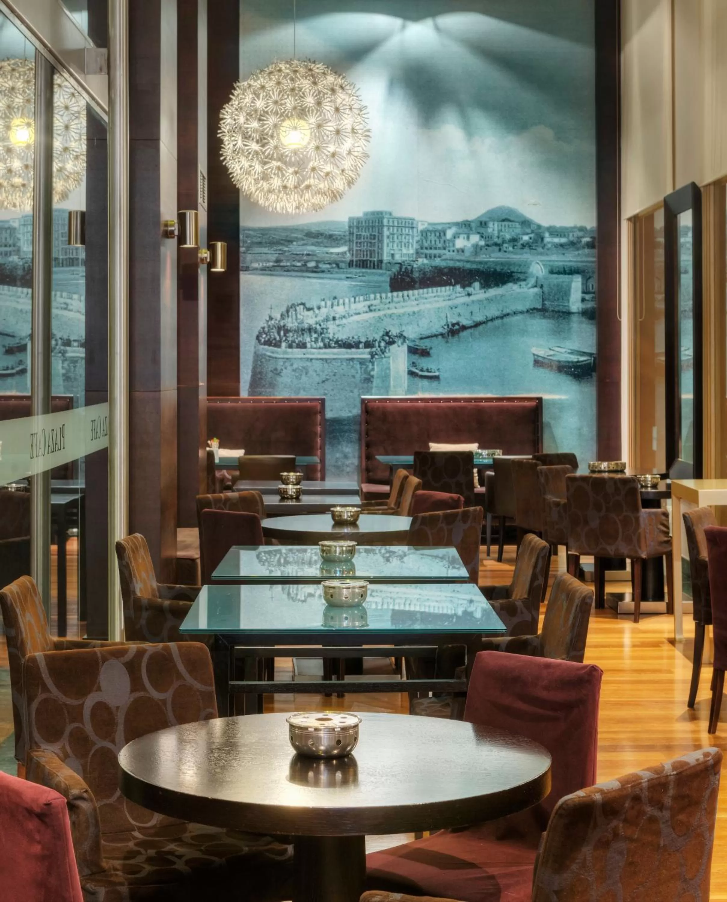 Restaurant/places to eat in GDM Megaron, Historical Monument Hotel