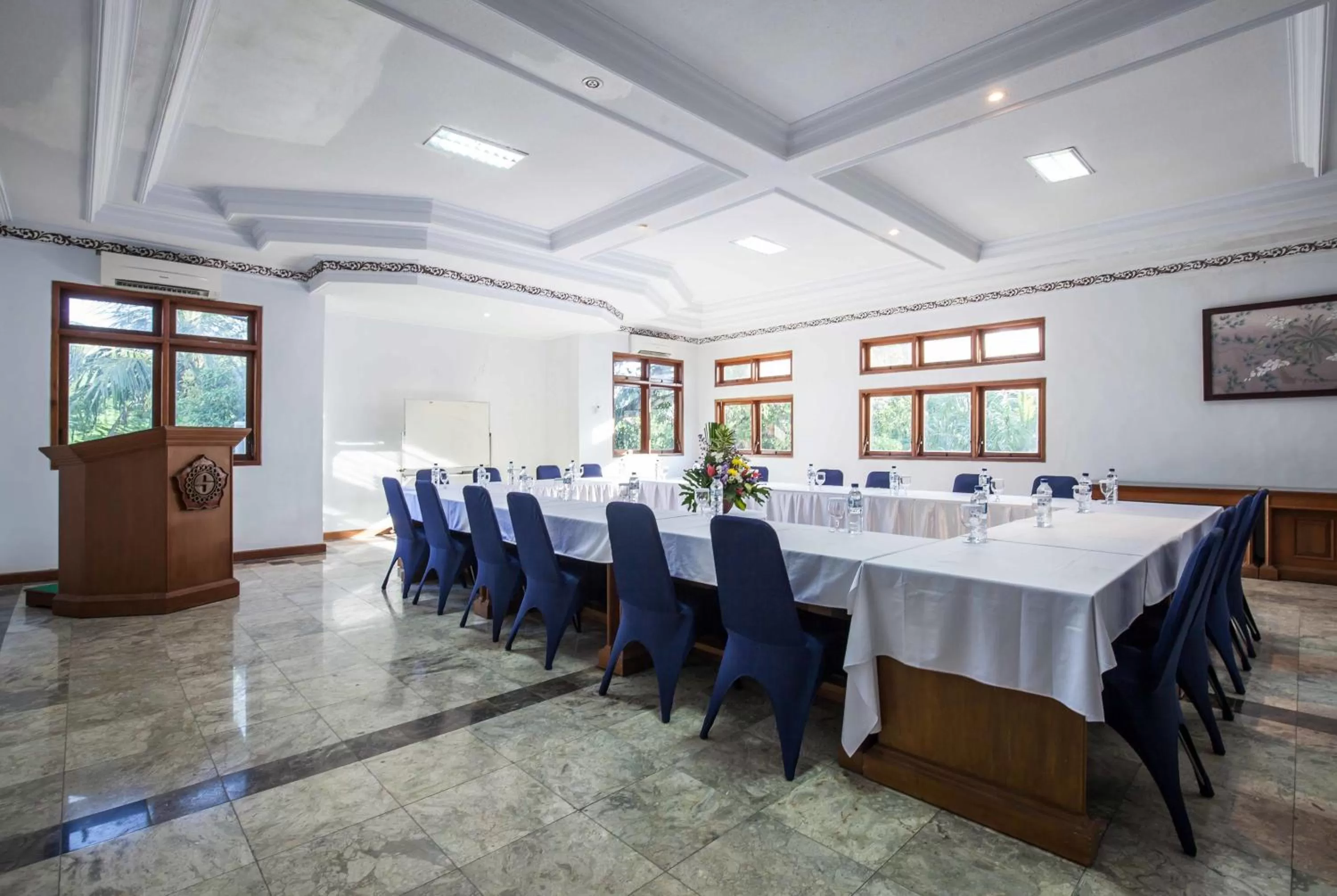Business facilities in Vila Shanti Beach Front Hotel Sanur