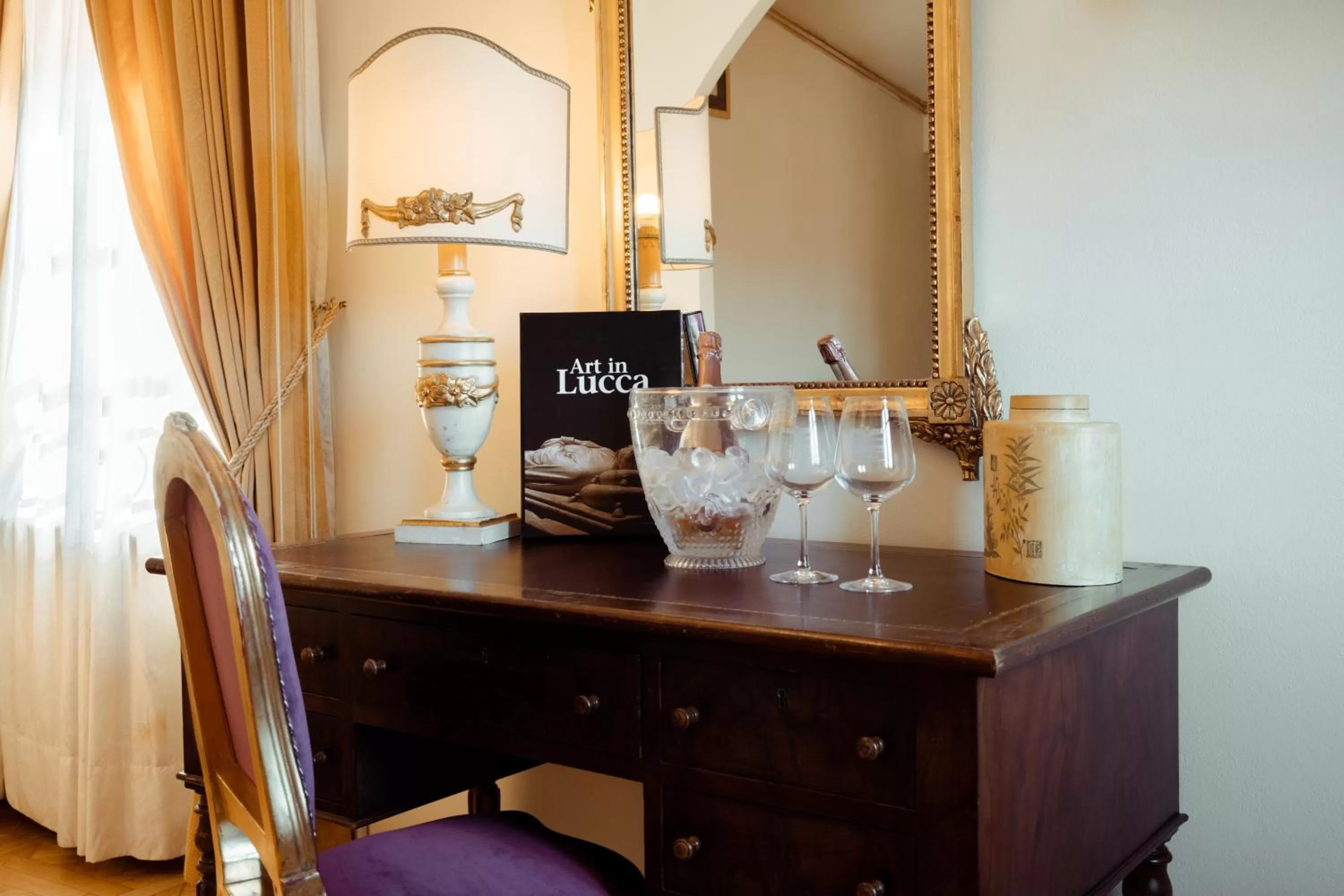 hair dresser in Hotel Palazzo Alexander