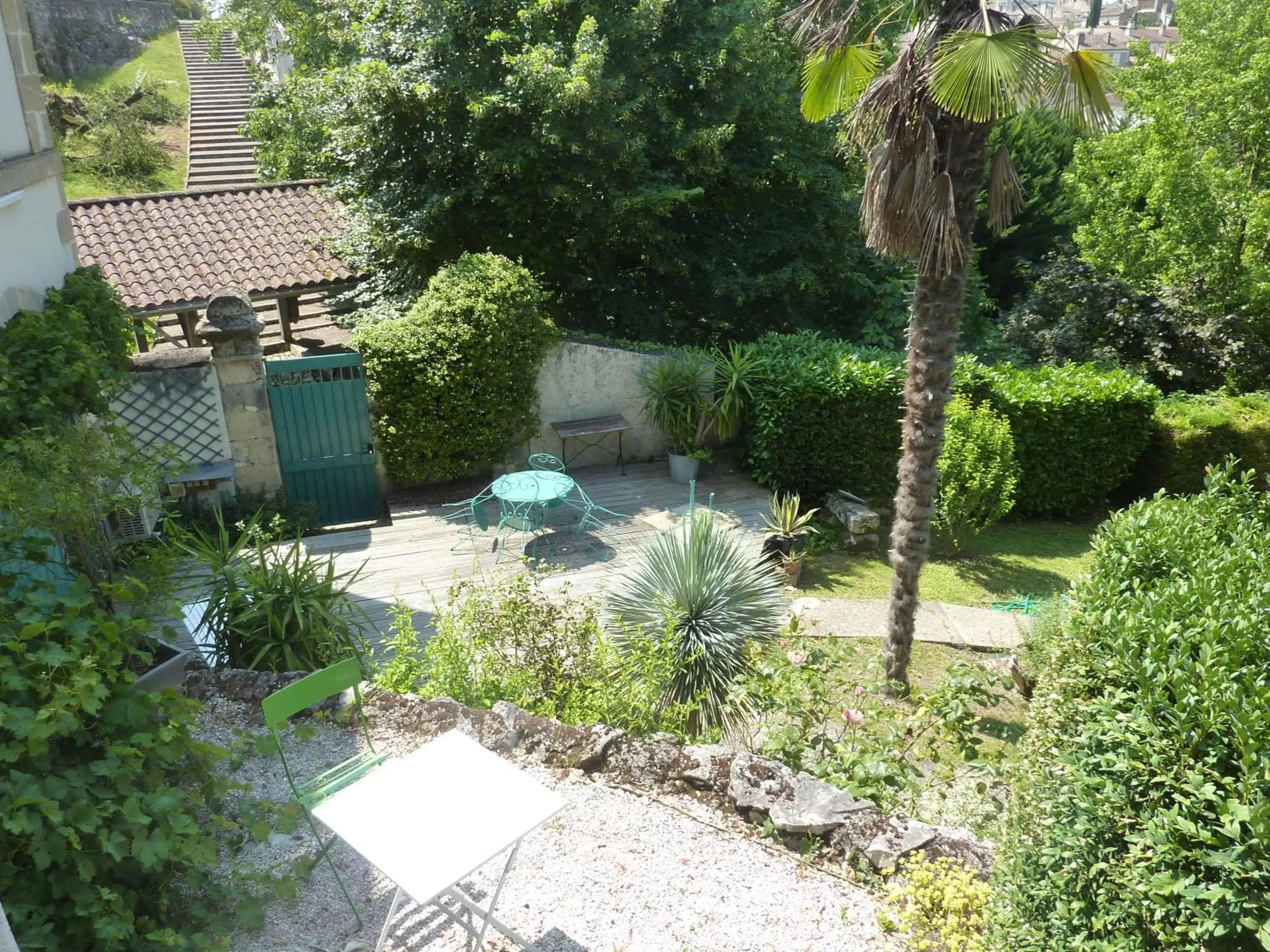 Garden in Beaux Chênes