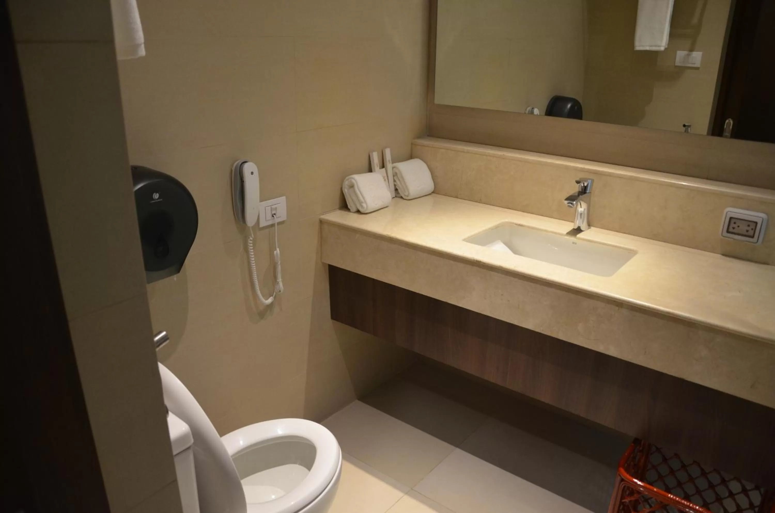 Superior Quadruple Room in Hotel Monticello Tagaytay