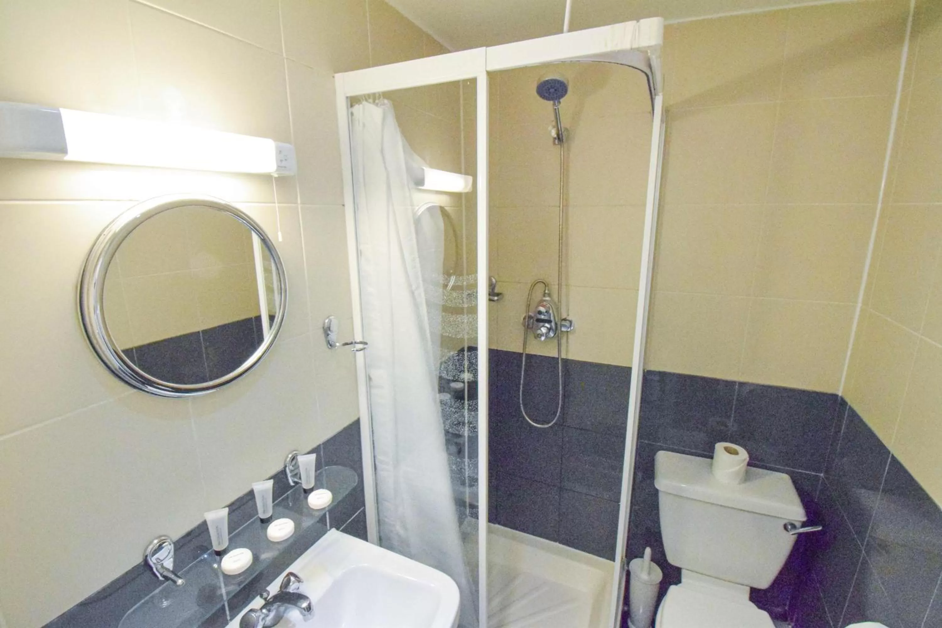 Pembridge Palace Hotel