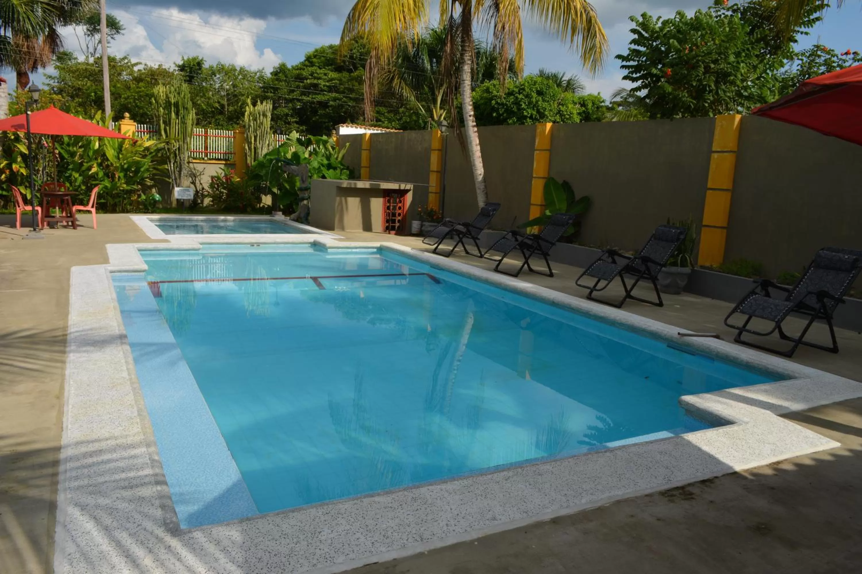 Swimming pool in Cabañas Yakuruna