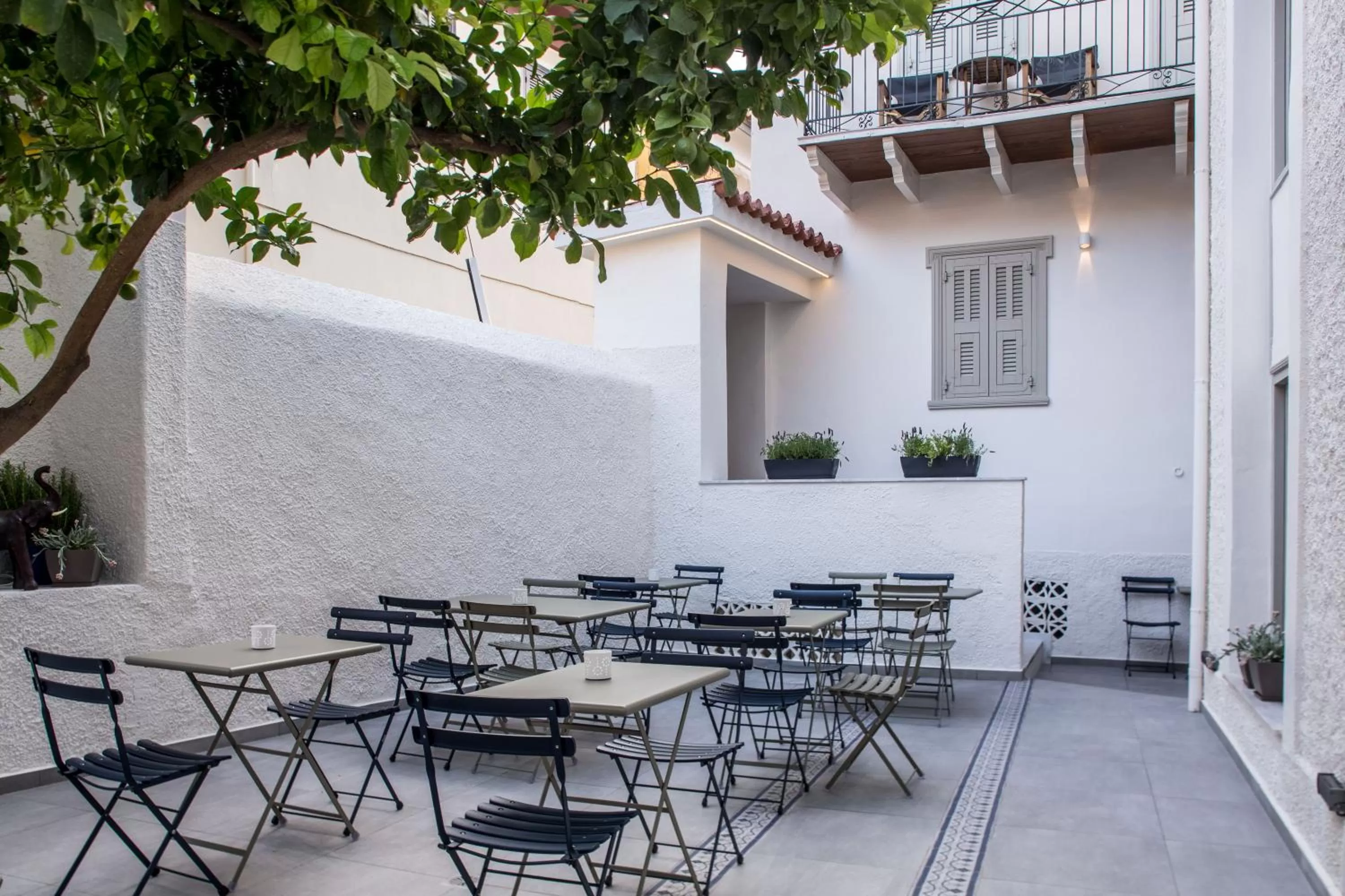 Patio in Gambello Luxury Rooms