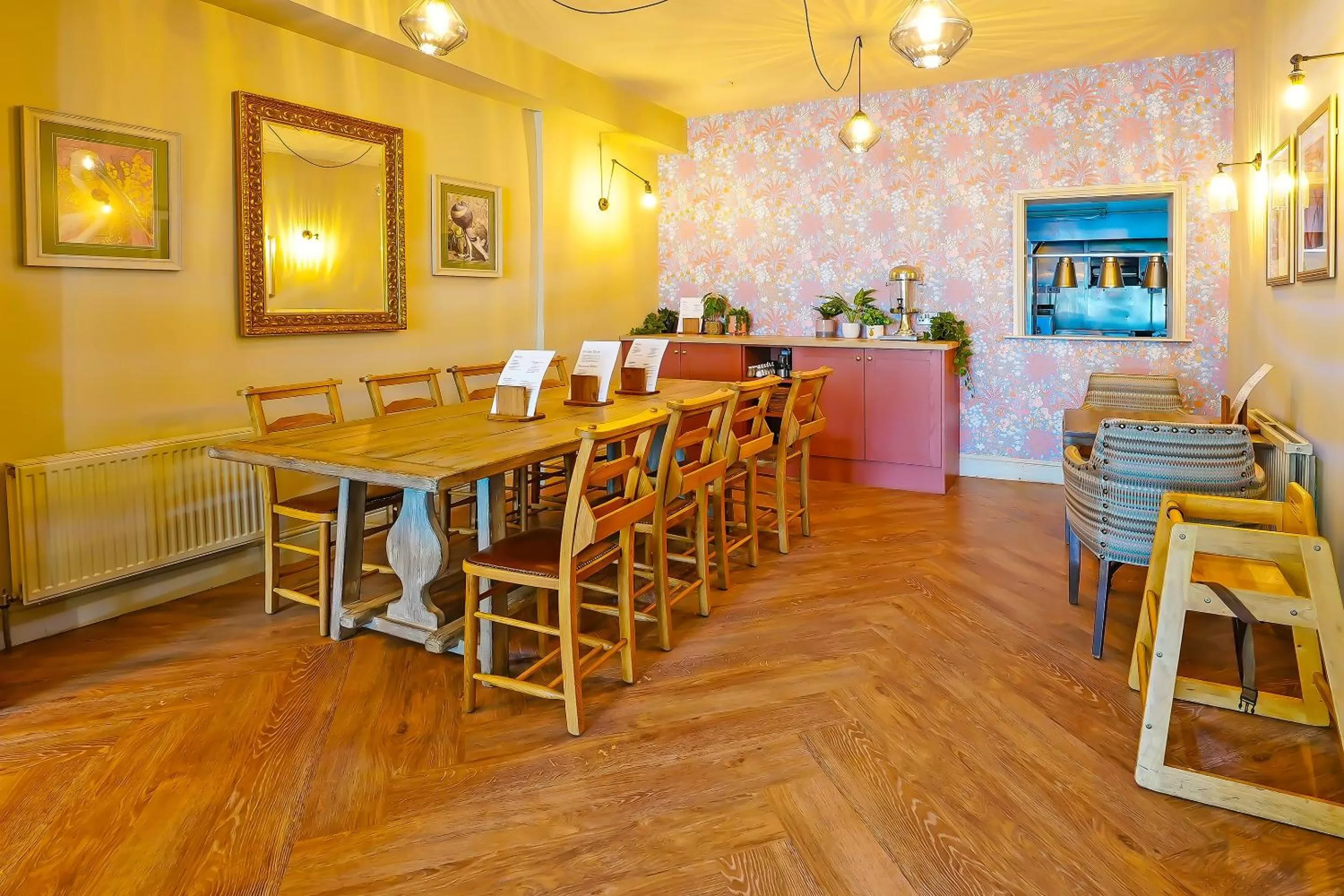 Lobby or reception in OYO The White Horse, Ripon North Yorkshire