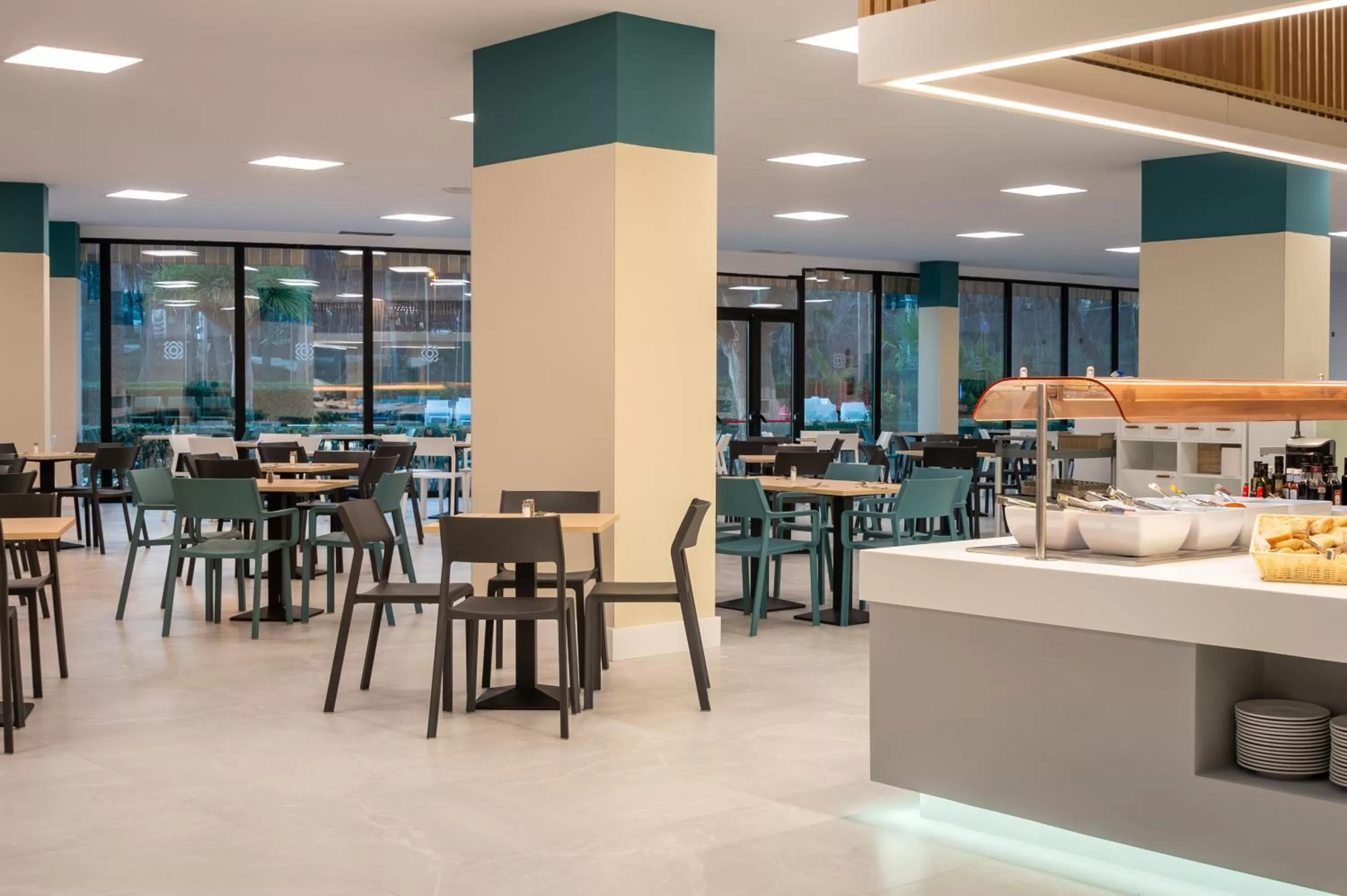 Restaurant/places to eat in Hotel Vibra Beverly Playa