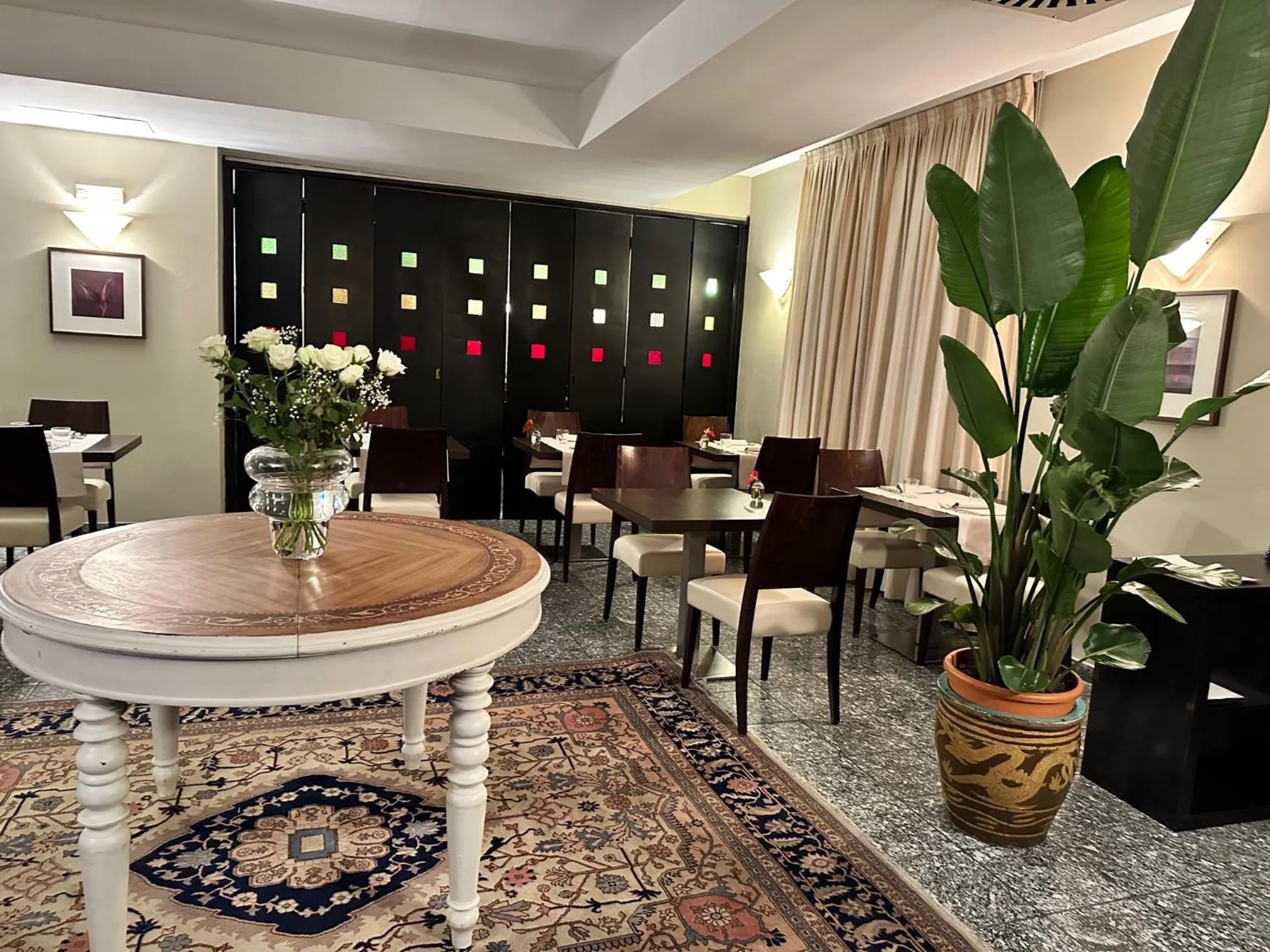 Restaurant/places to eat in Hotel Comtur