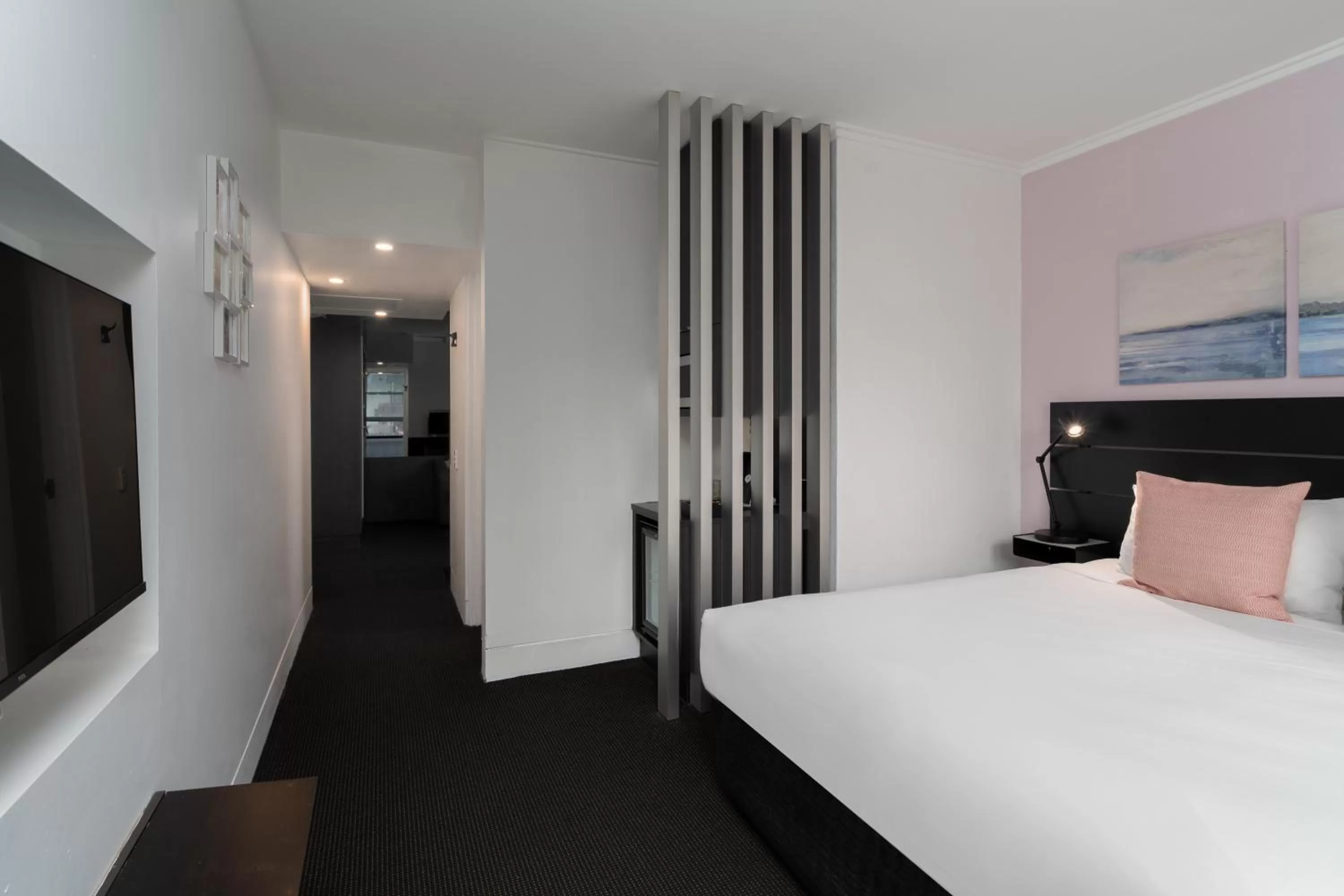 Bedroom, Bed in Park Regis City Centre