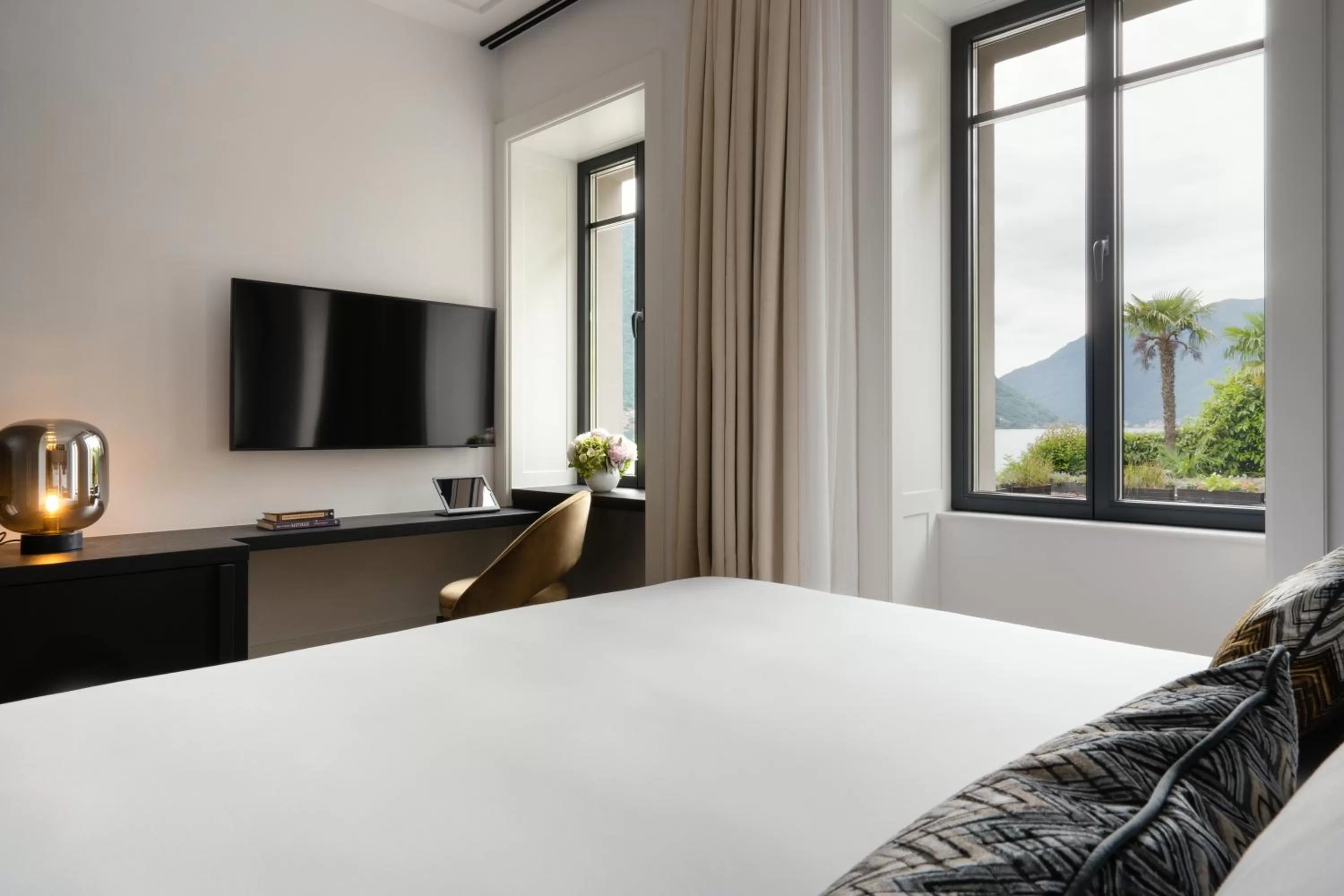 Bed in MUSA Lago di Como