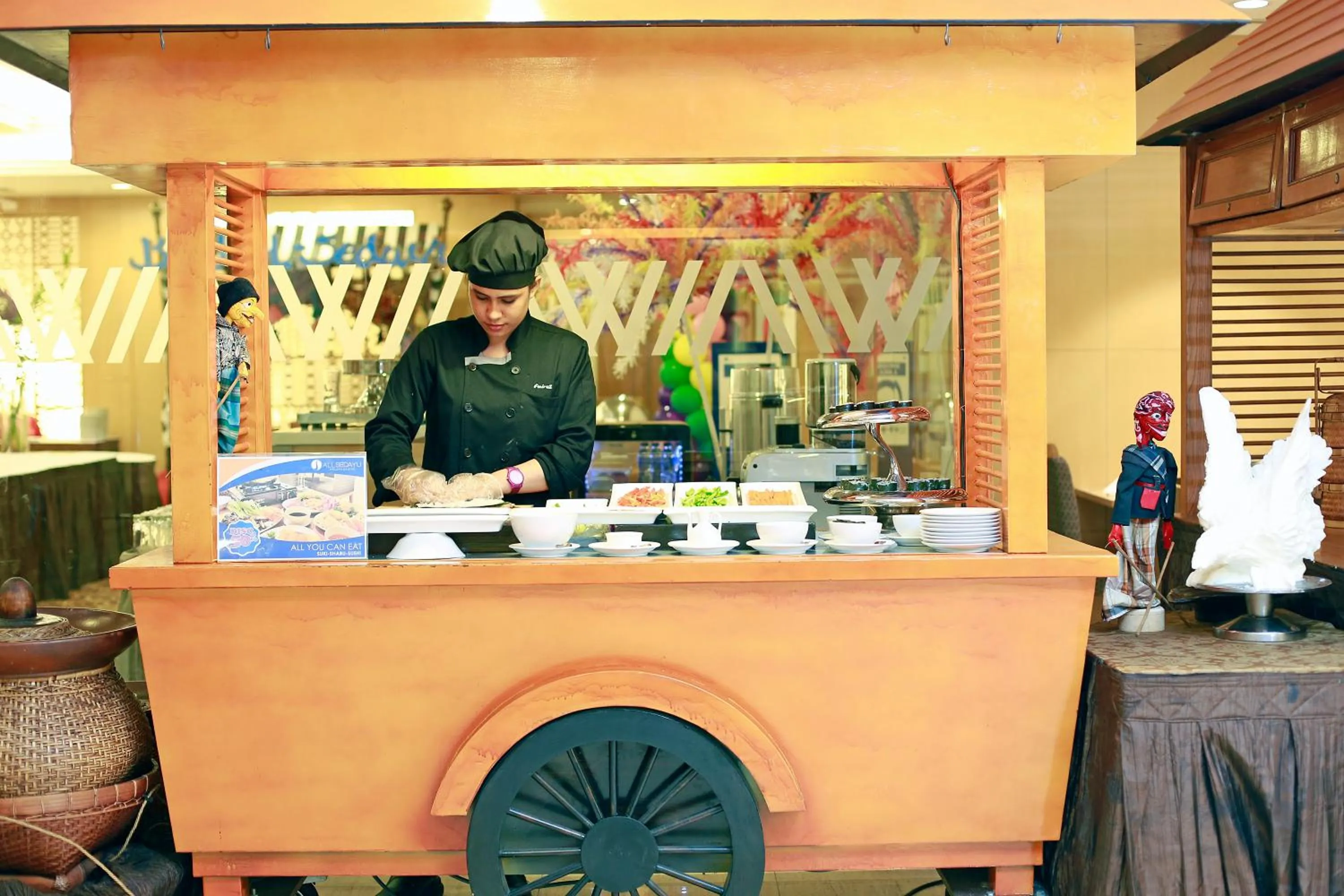 Restaurant/places to eat in All Sedayu Hotel Kelapa Gading