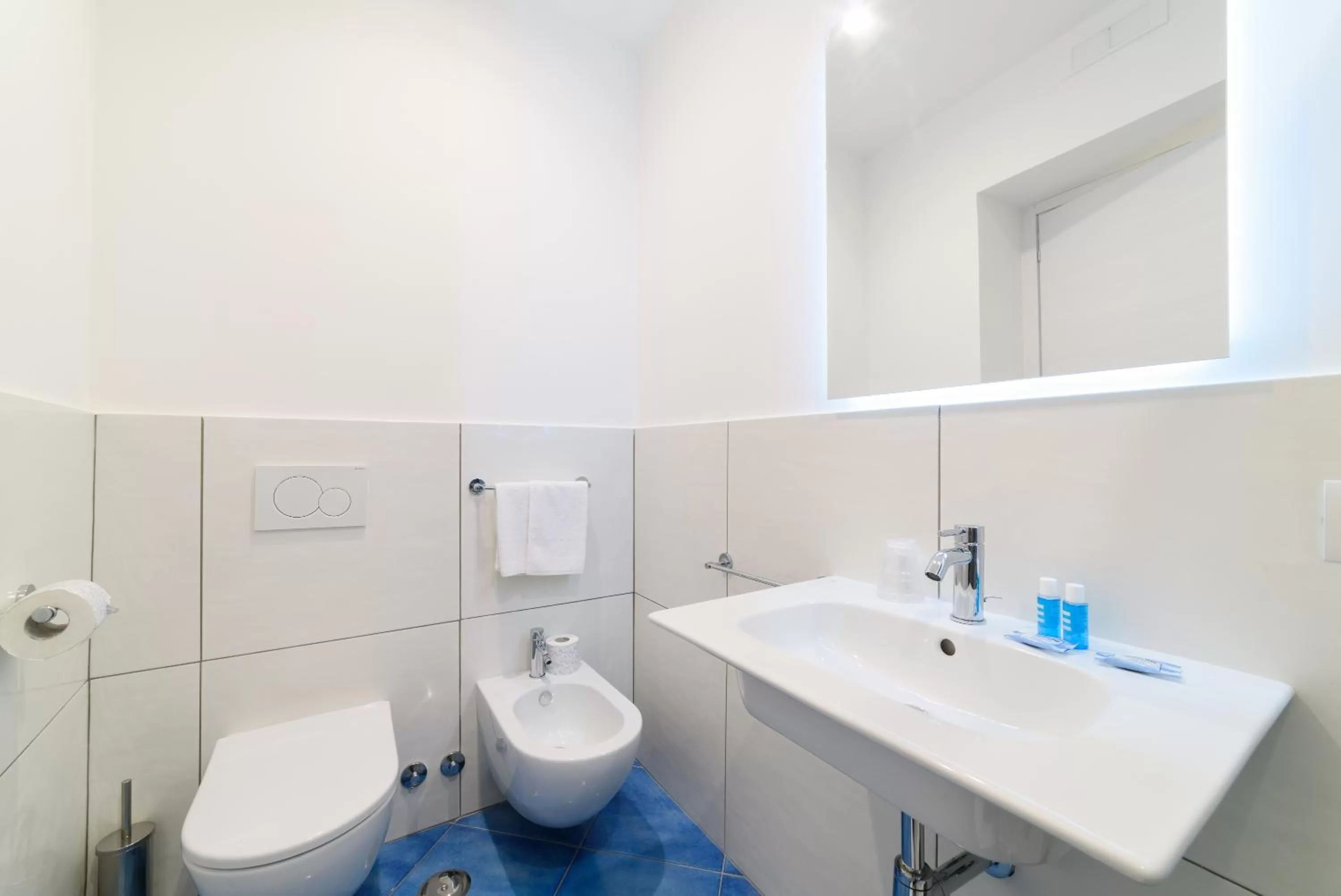 Shower in La Dimora del Maestro