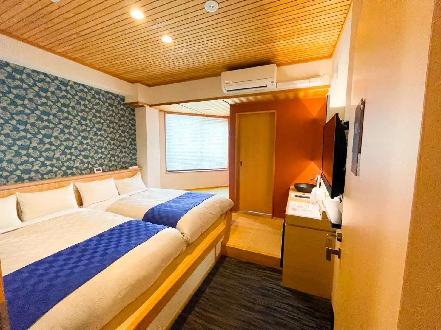 Superior Twin Room - single occupancy in NK Hotels Superior Twin Room - single occupancy in NK Hotels