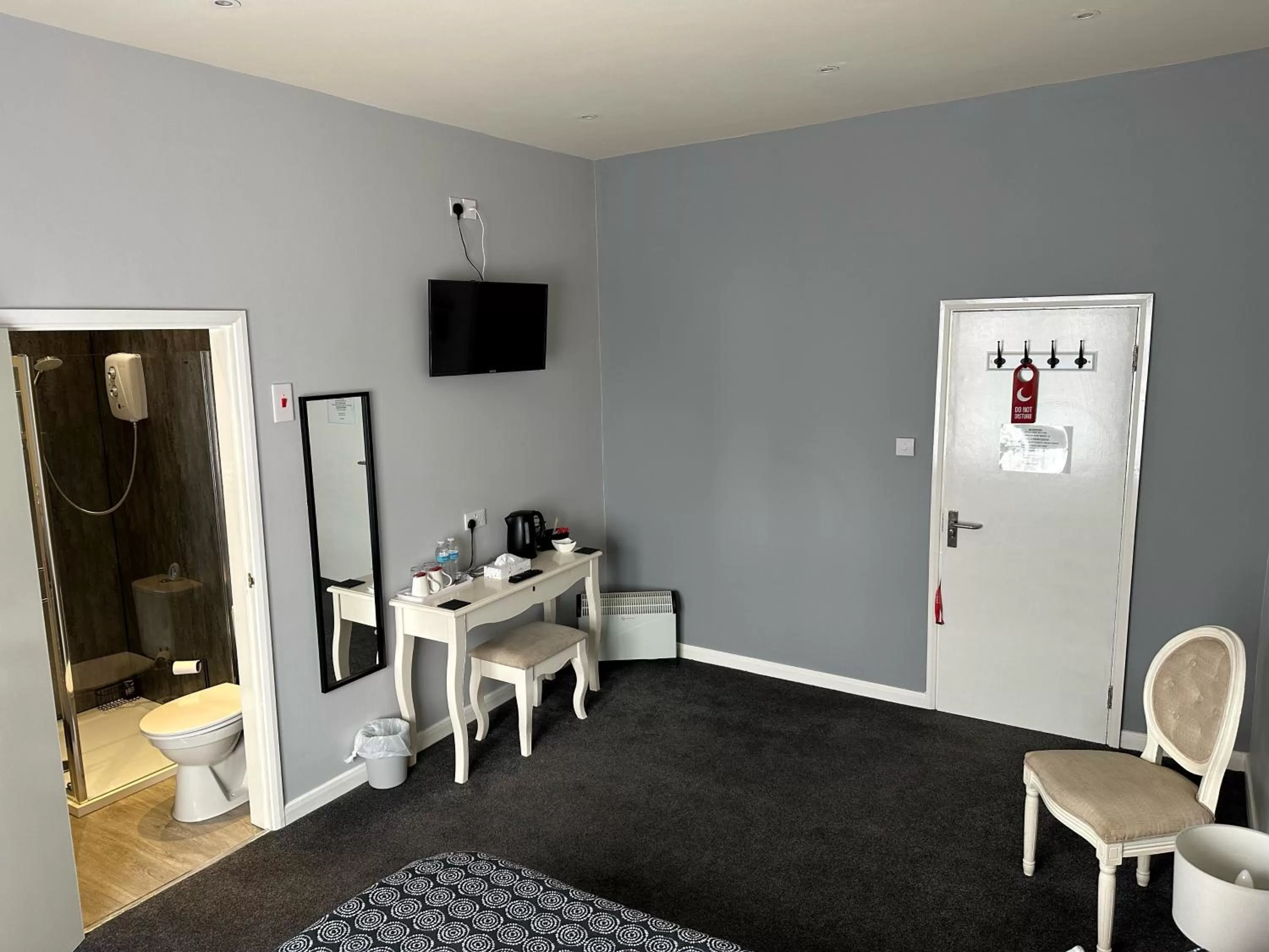 Bedroom, Bed in The Grosvenor Free house