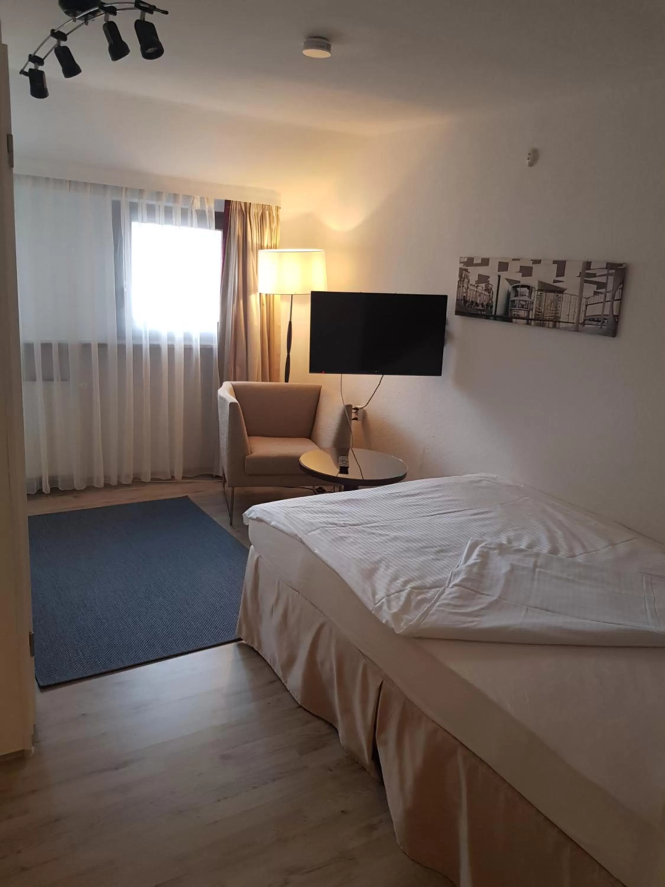 Photo of the whole room, Bed in Hotel Pension Blüchersruh