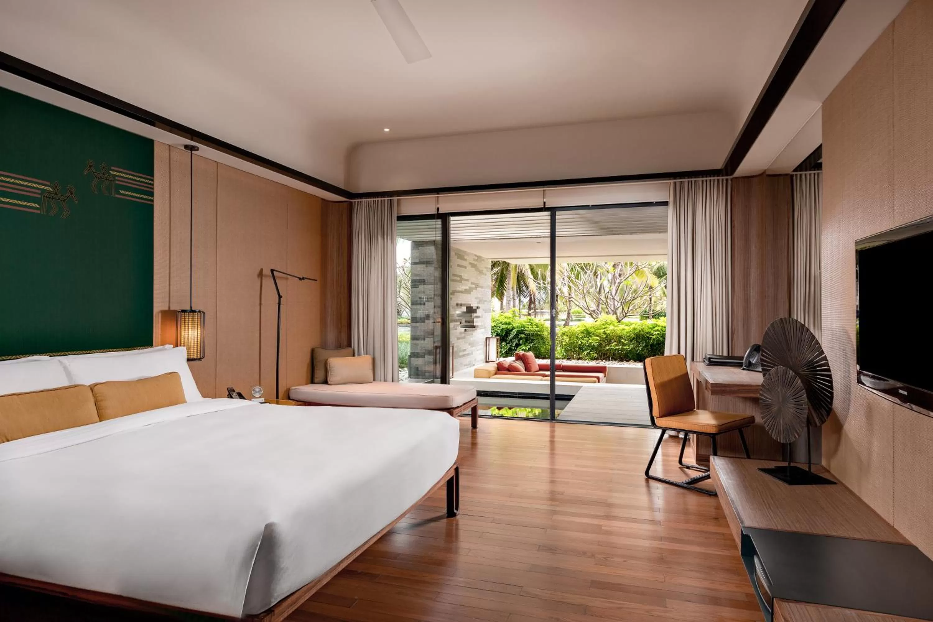 Bed in InterContinental Sanya Resort by IHG