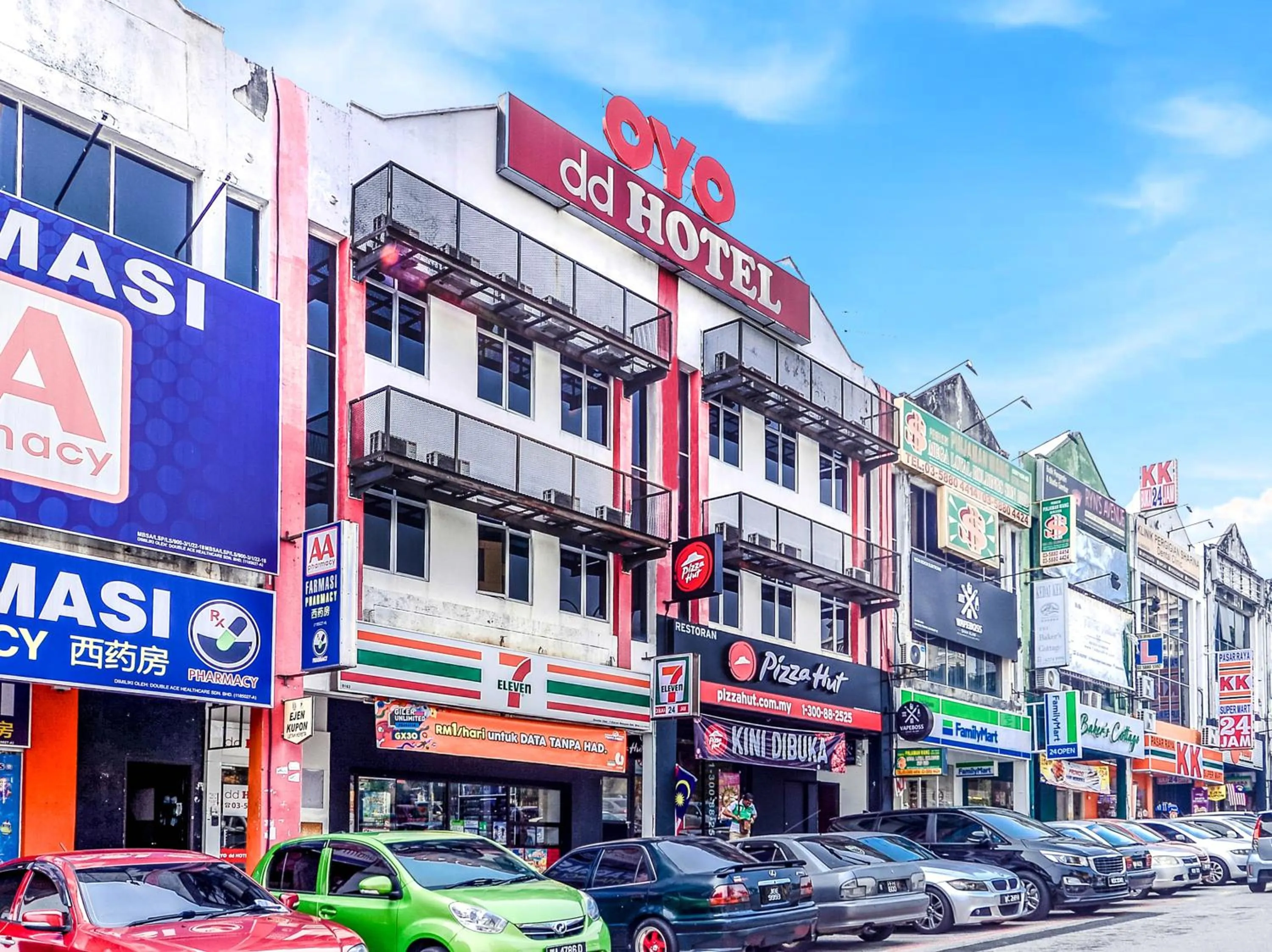 Property building in Hotel O Shah Alam Near IDCC Convention Centre Formerly DD hotel