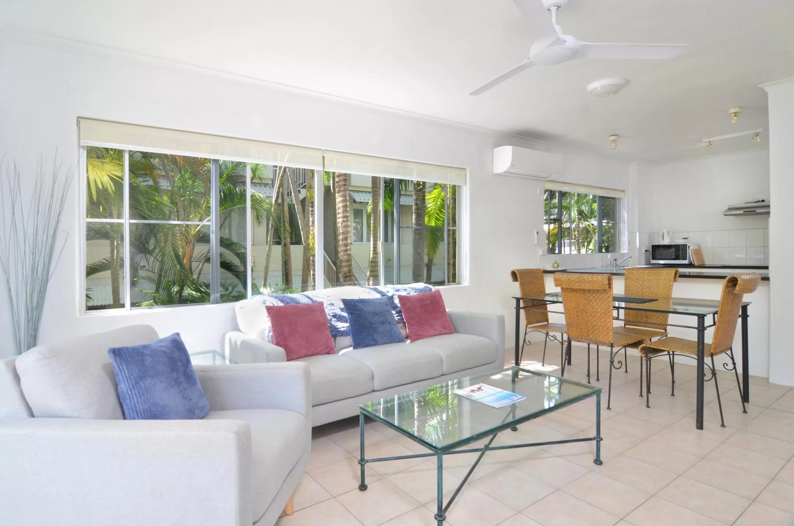 Kitchen or kitchenette in Driftwood Mantaray - Official Onsite Reception and Check In