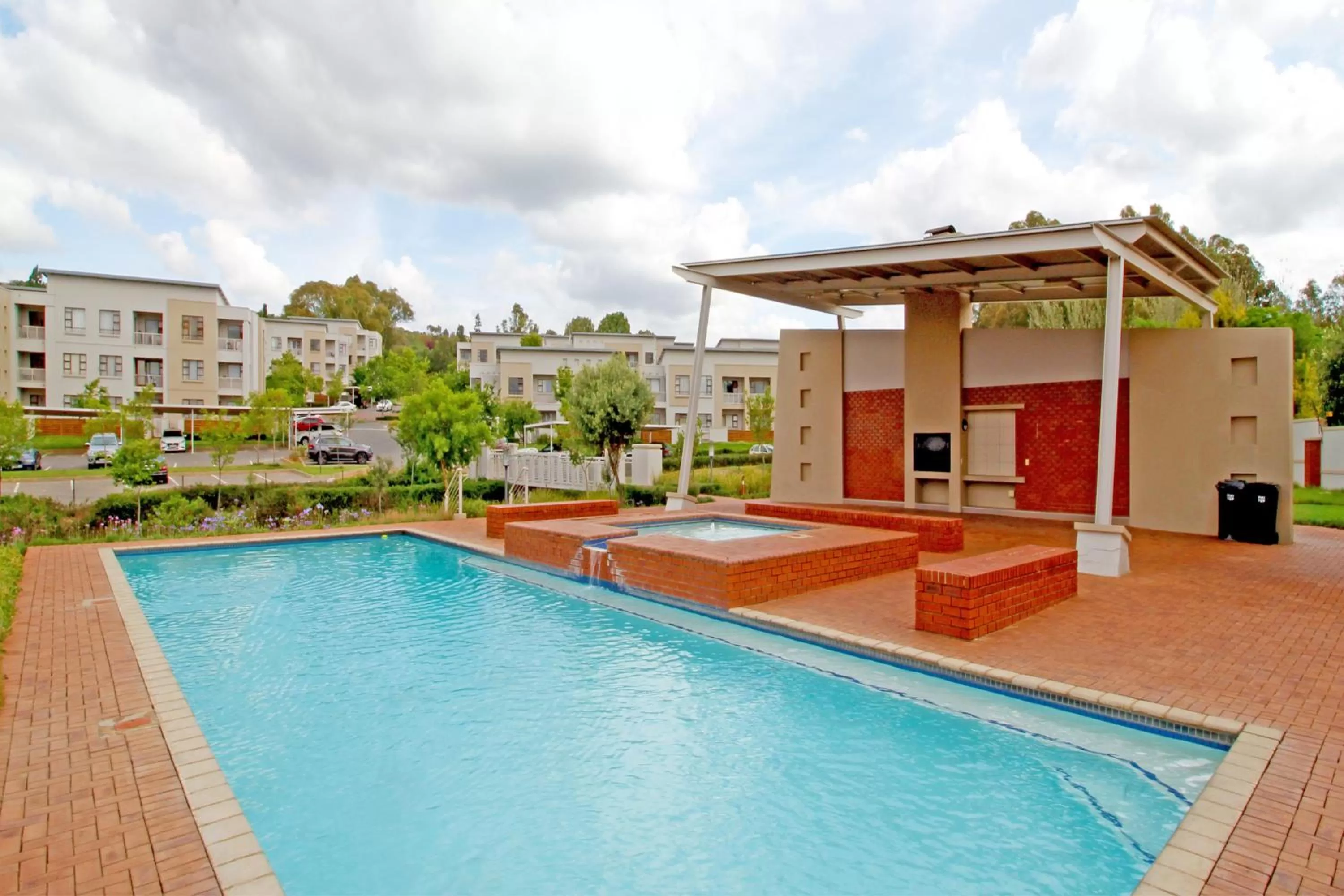 GREENWICH 2 bedroom 2 bath serv apart with 24hrs electricity