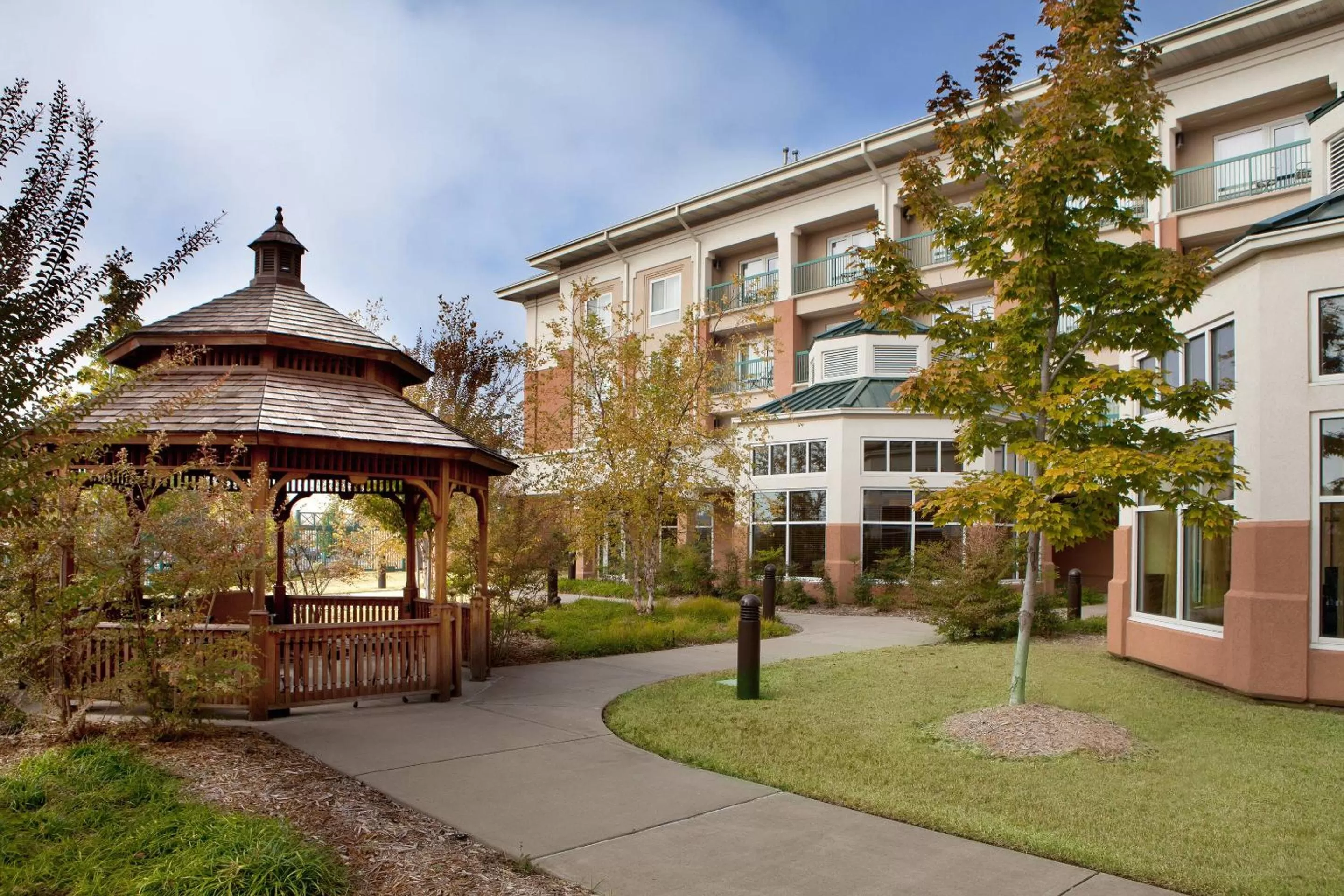 Patio in Courtyard by Marriott Fort Smith Downtown