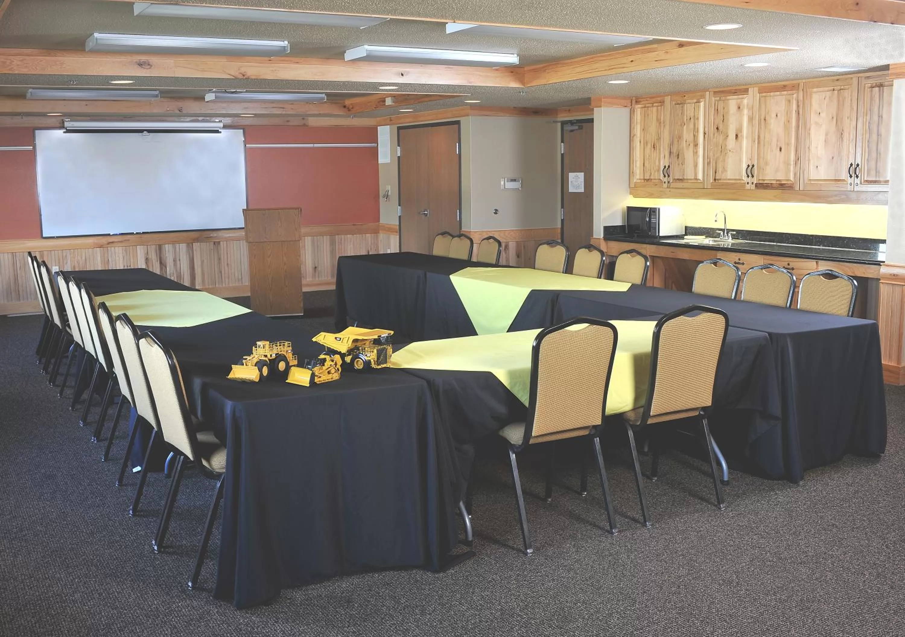 Meeting/conference room in AmericInn by Wyndham Oswego