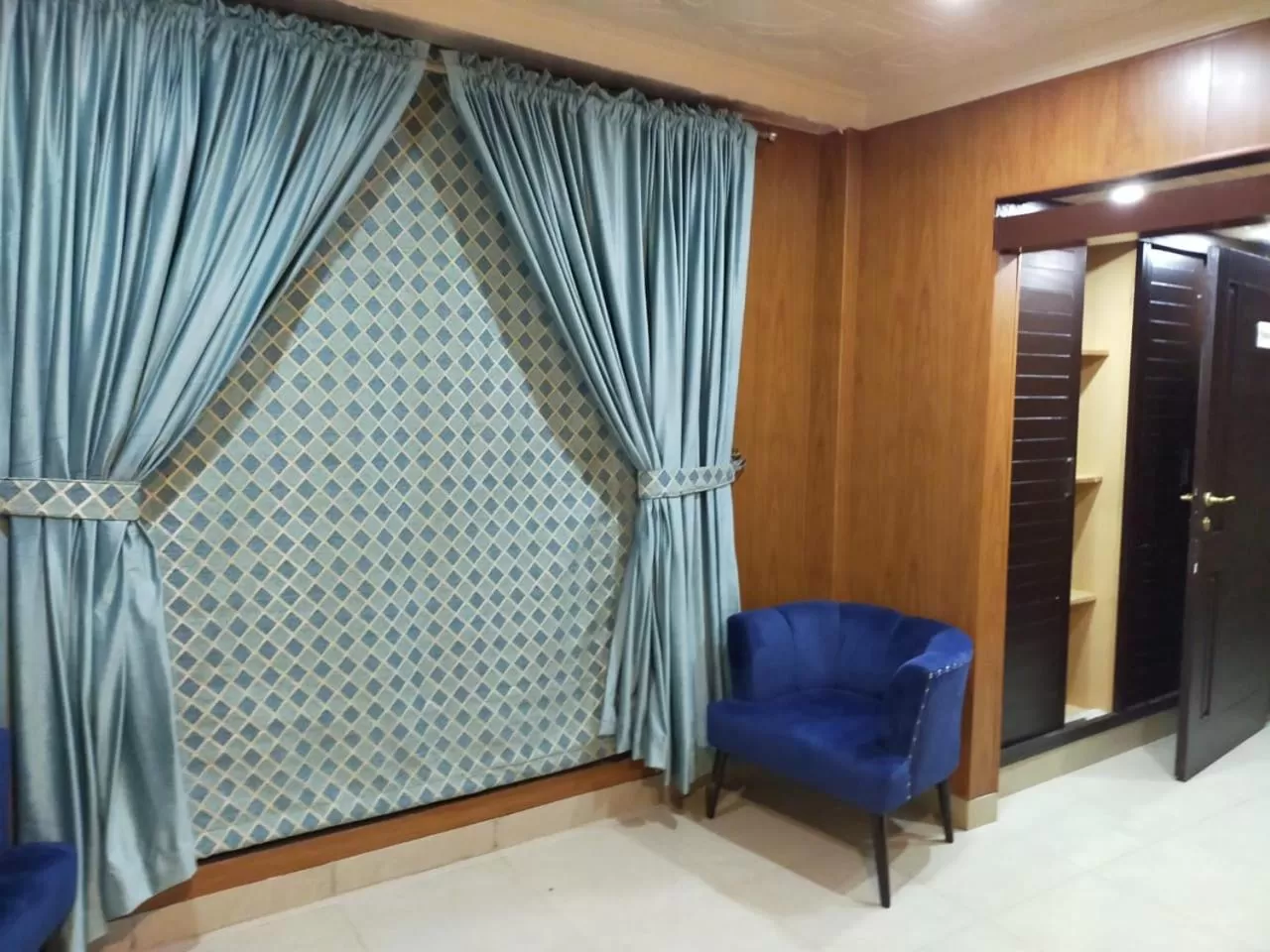 Living room, Seating Area in Shagufta Royal Hotel Murree