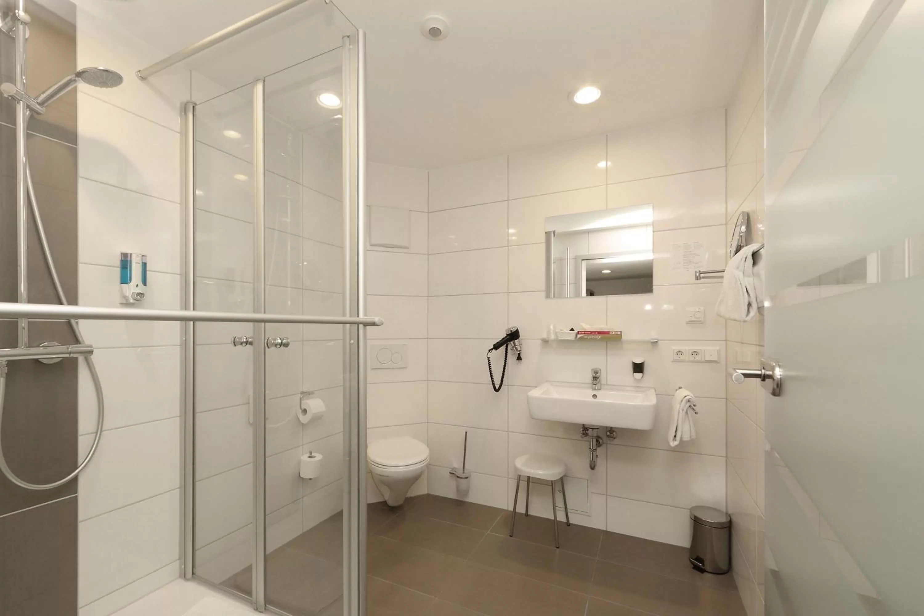 Bathroom in Aalener Römerhotel aWL