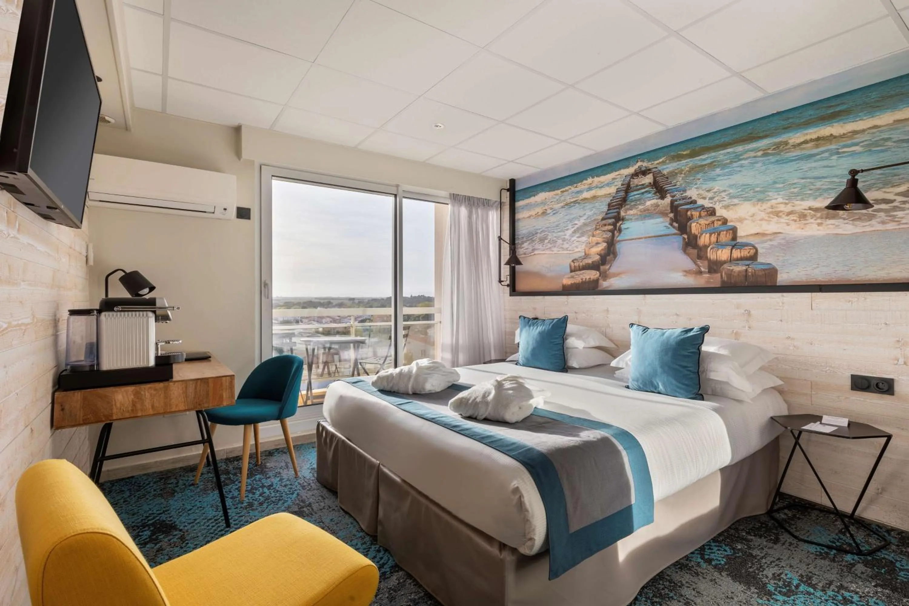 Bedroom, Bed in Best Western Plus Hotel Canet-Plage