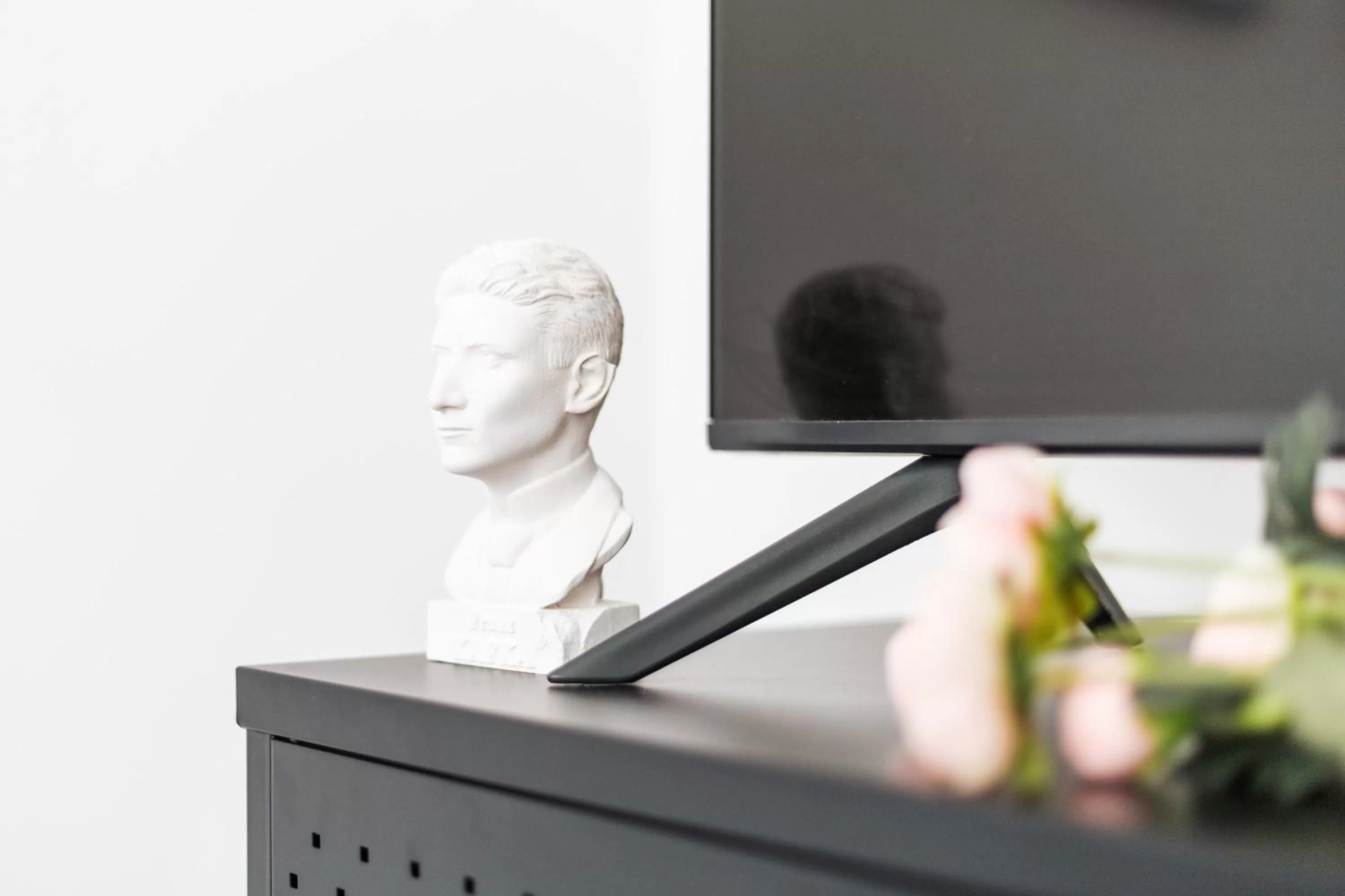 TV and multimedia in Apartments am Neuen Theater - Altstadt - Zentral - Küche - Wifi - Powered by Ko-Living