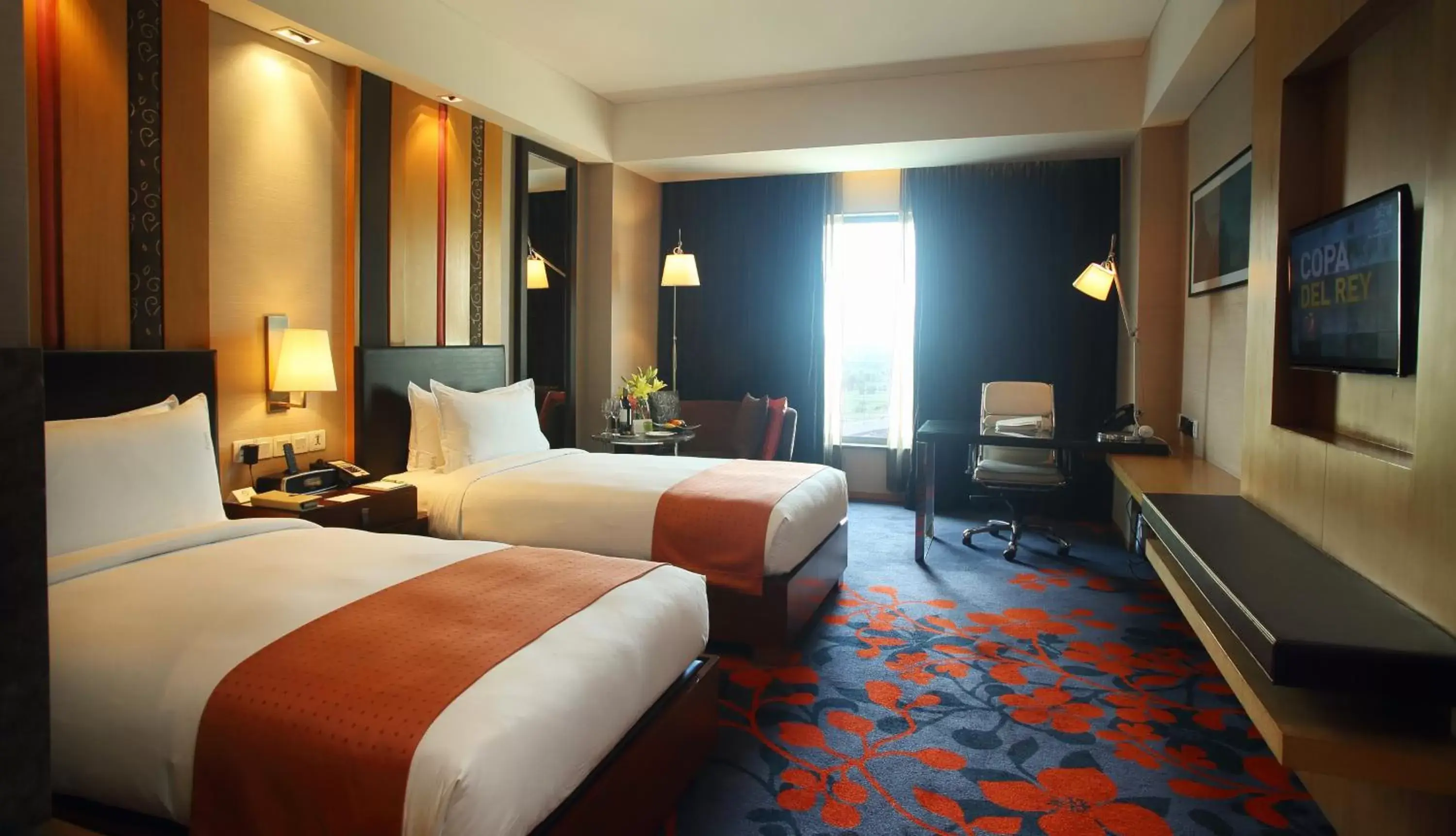 Standard Twin Room with Pool View with 15% dis on Laundry, 15% dis on F & Soft Bev, Happy Hours 12PM to 7:30 PM, LCO till 15:00 hrs (on availability) in Holiday Inn New Delhi Mayur Vihar Noida by IHG Standard Twin Room with Pool View with 15% dis on Laundry, 15% dis on F & Soft Bev, Happy Hours 12PM to 7:30 PM, LCO till 15:00 hrs (on availability) in Holiday Inn New Delhi Mayur Vihar Noida by IHG