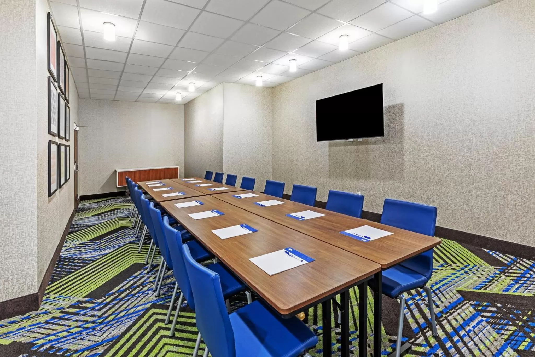 Meeting/conference room in Holiday Inn Express & Suites - Houston - Downtown North by IHG