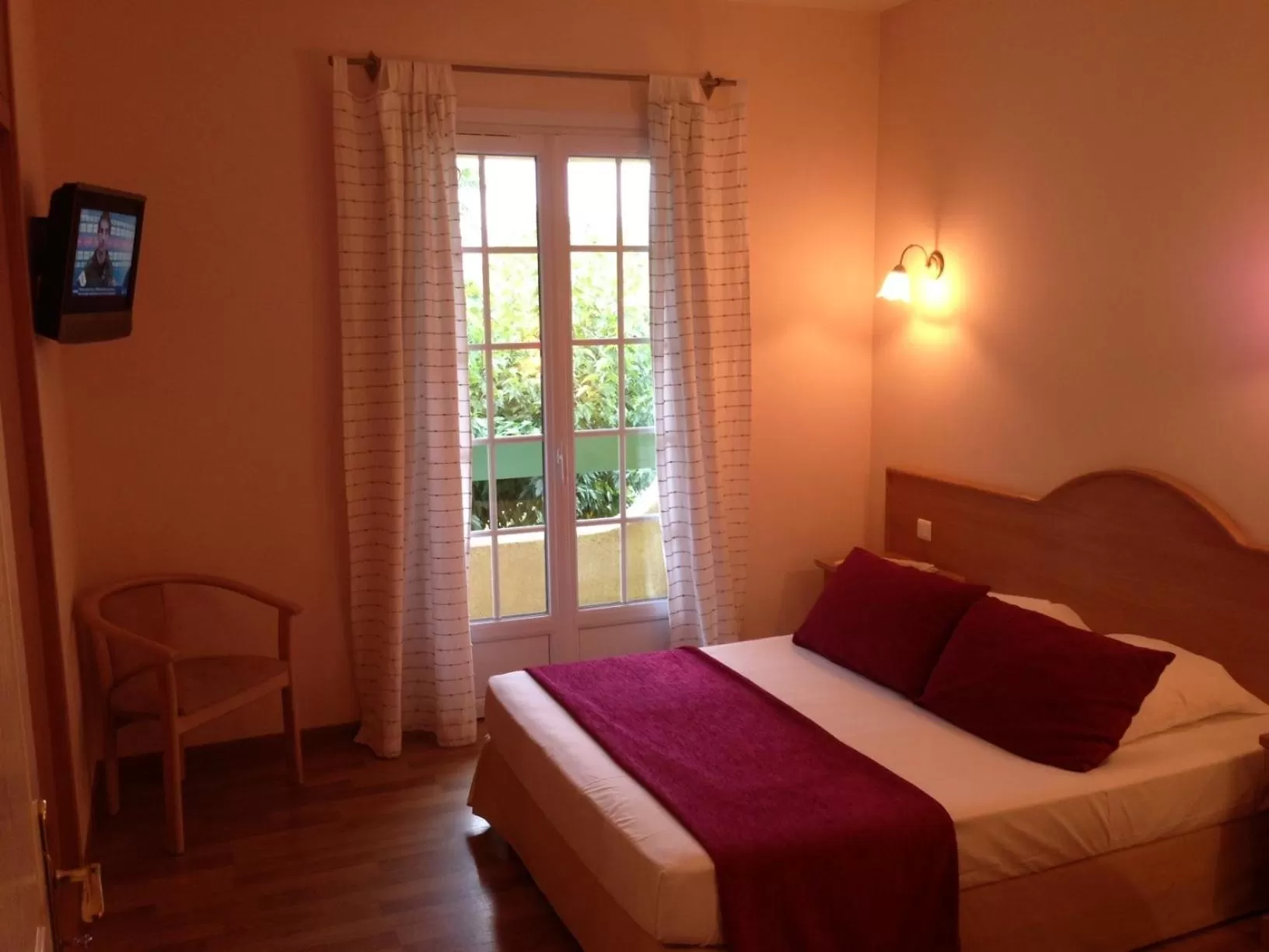 Bed in Auberge les Oliviers