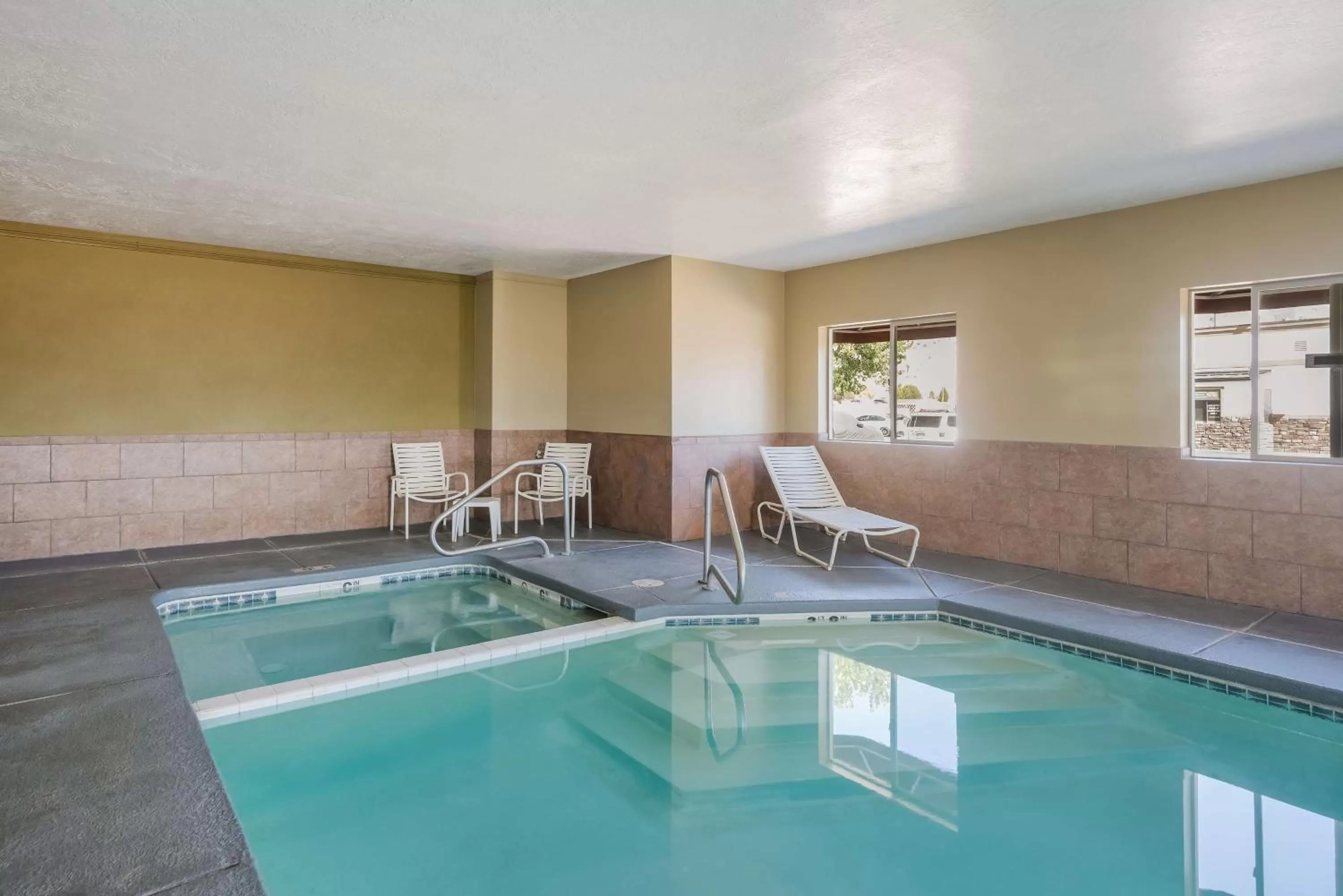 Pool view in Best Western Richfield Inn