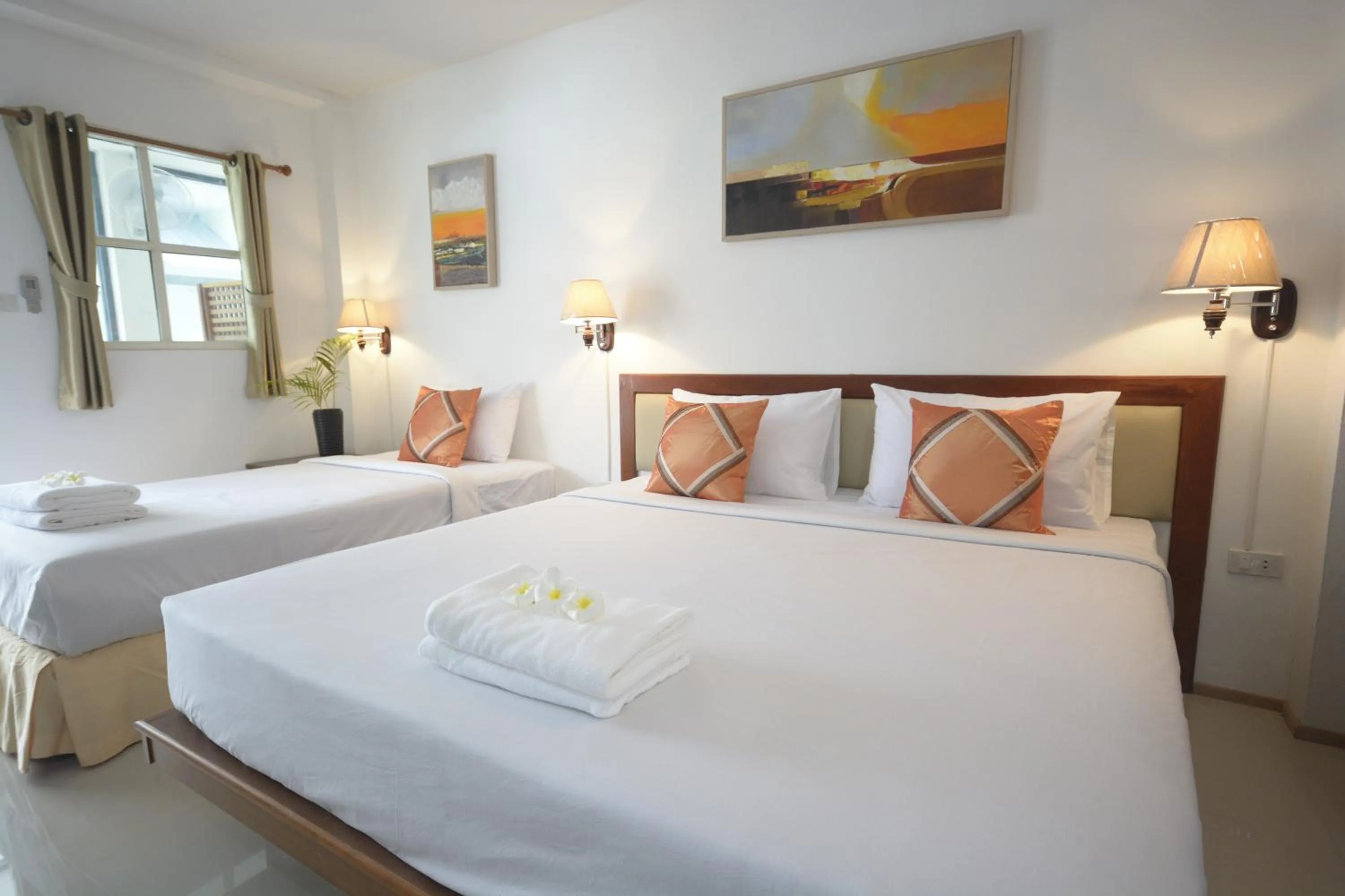 Bedroom, Bed in iRest Ao Nang Seafront